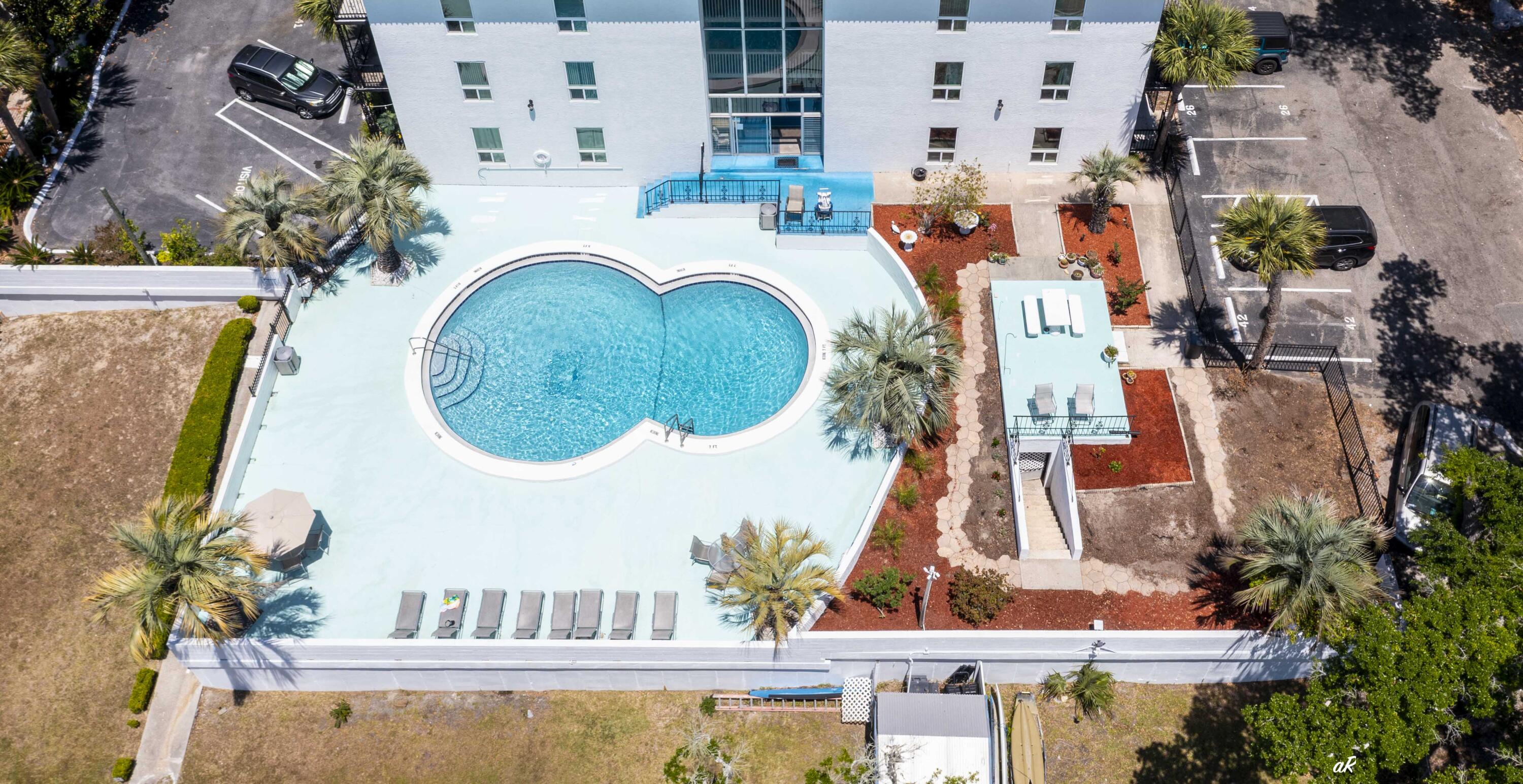 Bay Club Condo Ph 1 - Residential