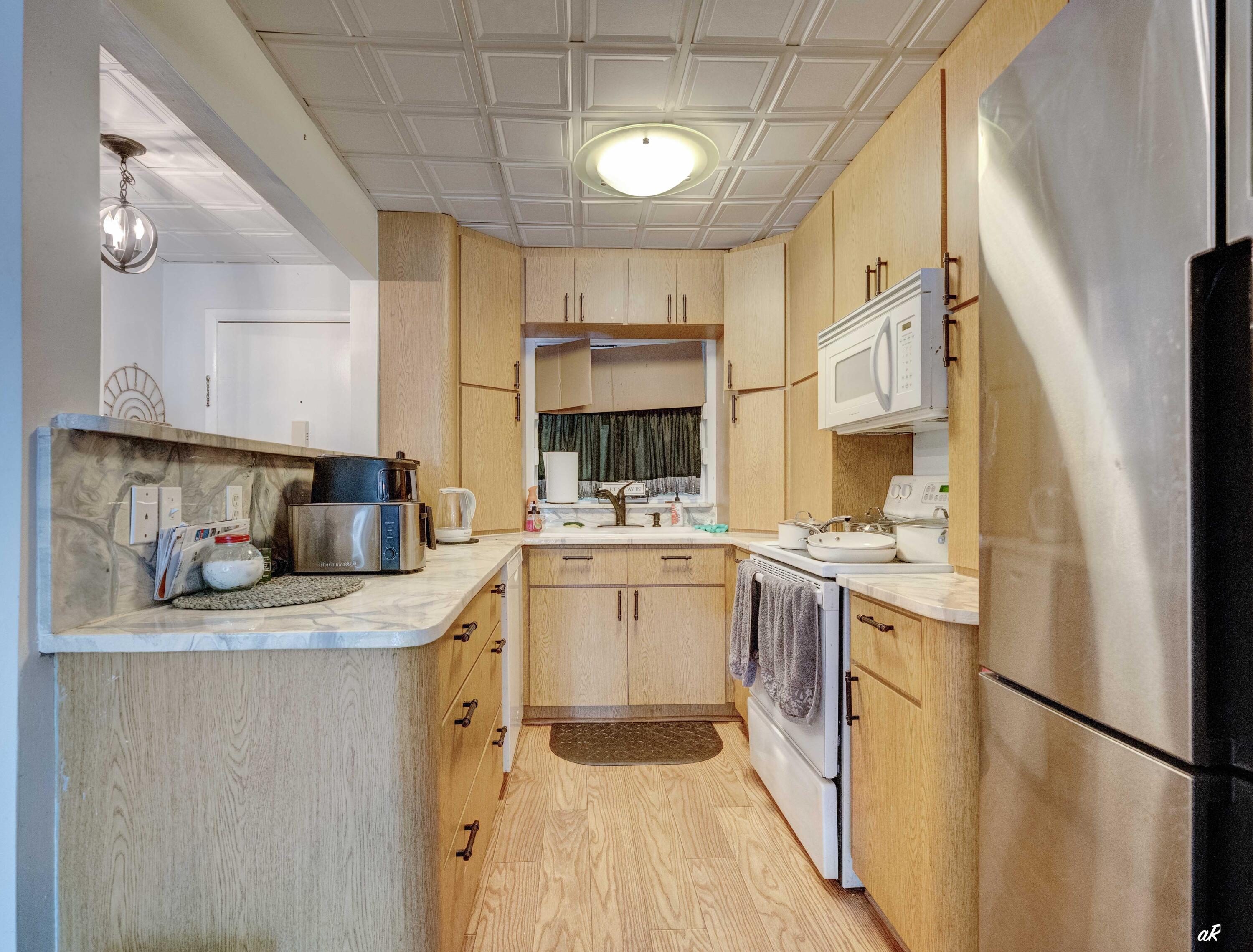 Bay Club Condo Ph 1 - Residential