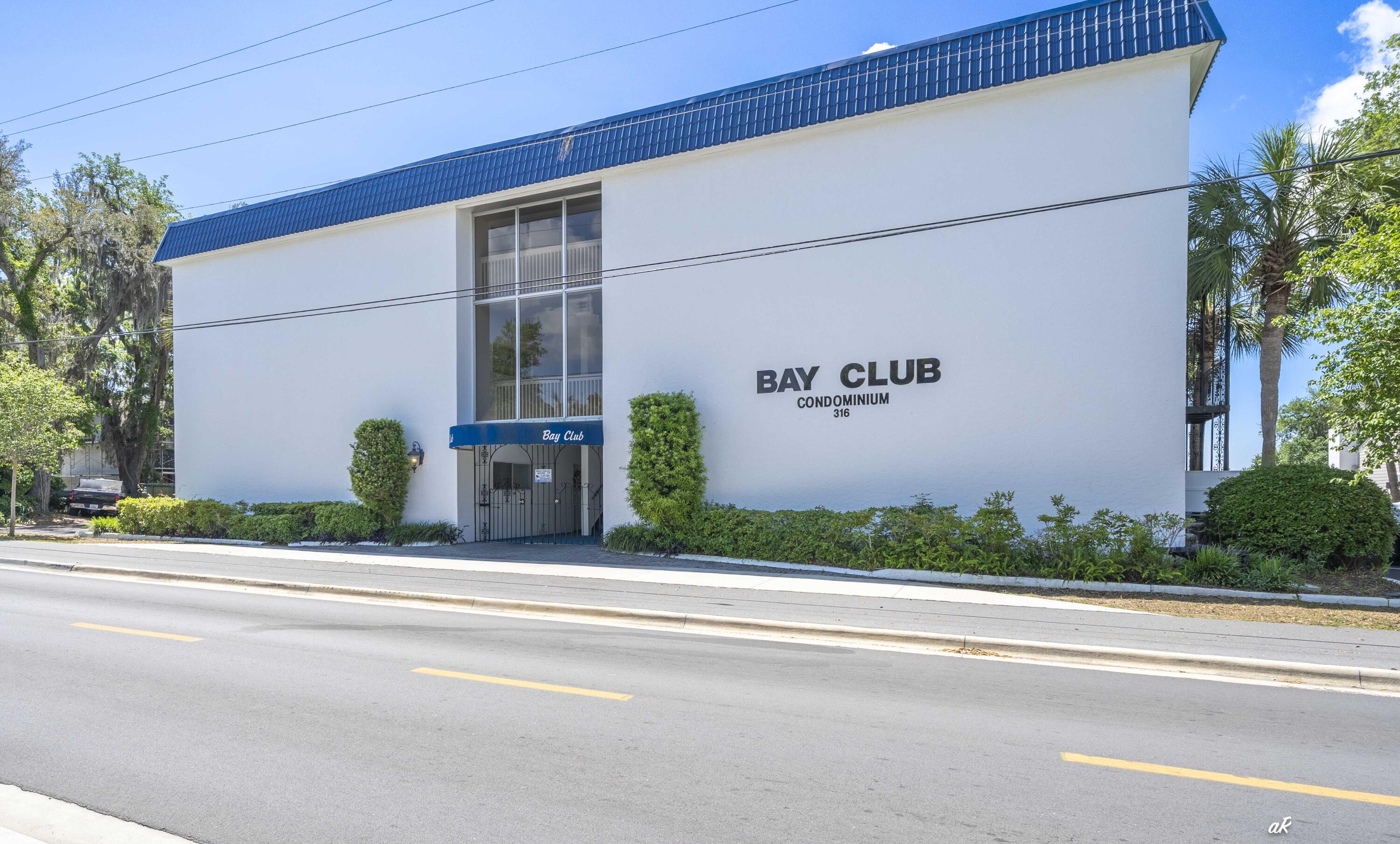 Bay Club Condo Ph 1 - Residential