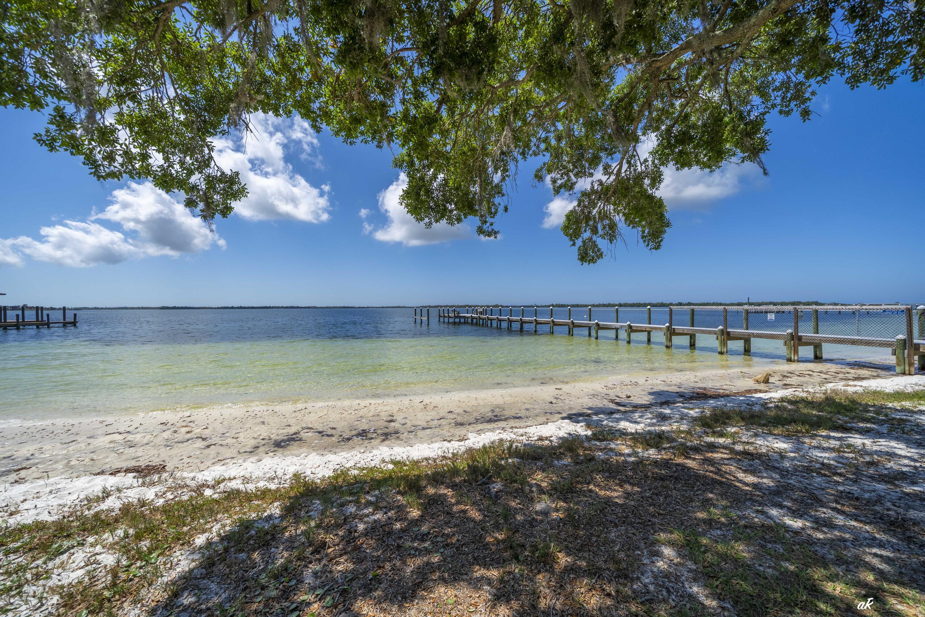 Bay Club Condo Ph 1 - Residential