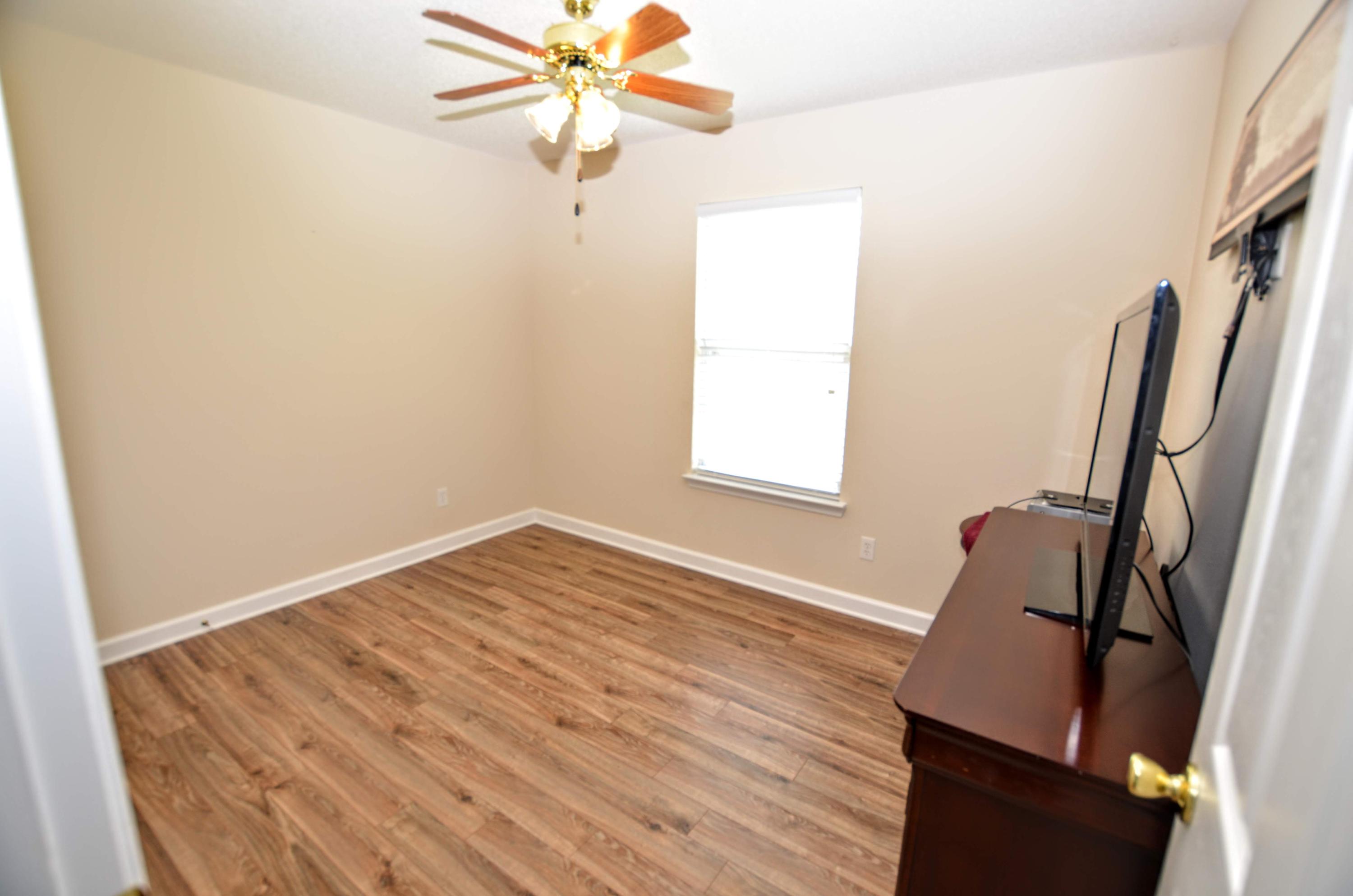 THE PINES - Residential