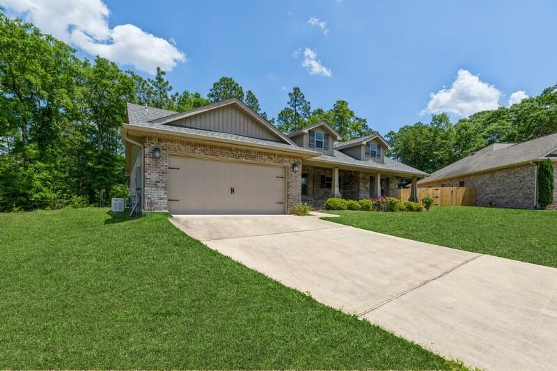 ZACHARY ESTATES - Residential