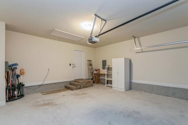 ZACHARY ESTATES - Residential