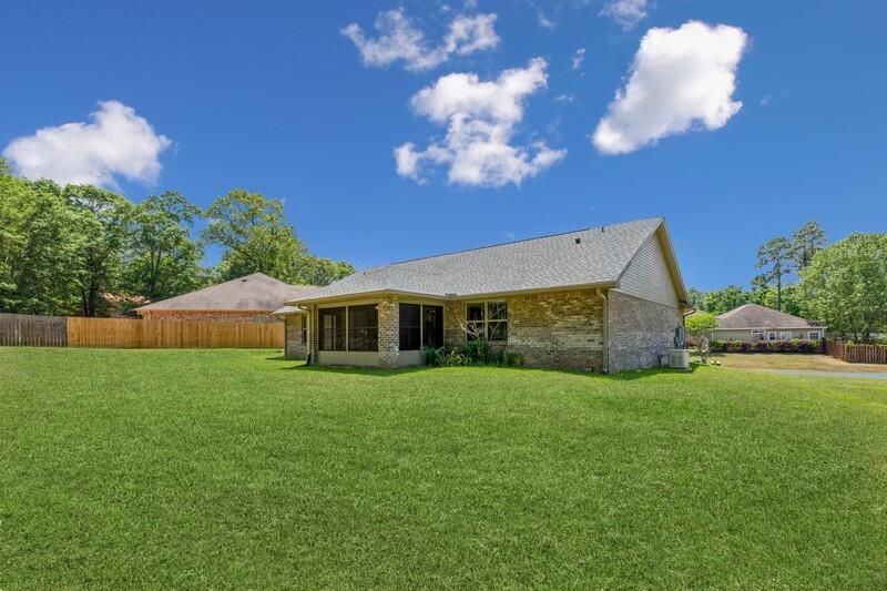 ZACHARY ESTATES - Residential