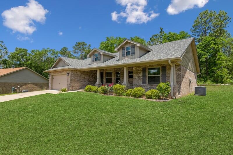 ZACHARY ESTATES - Residential