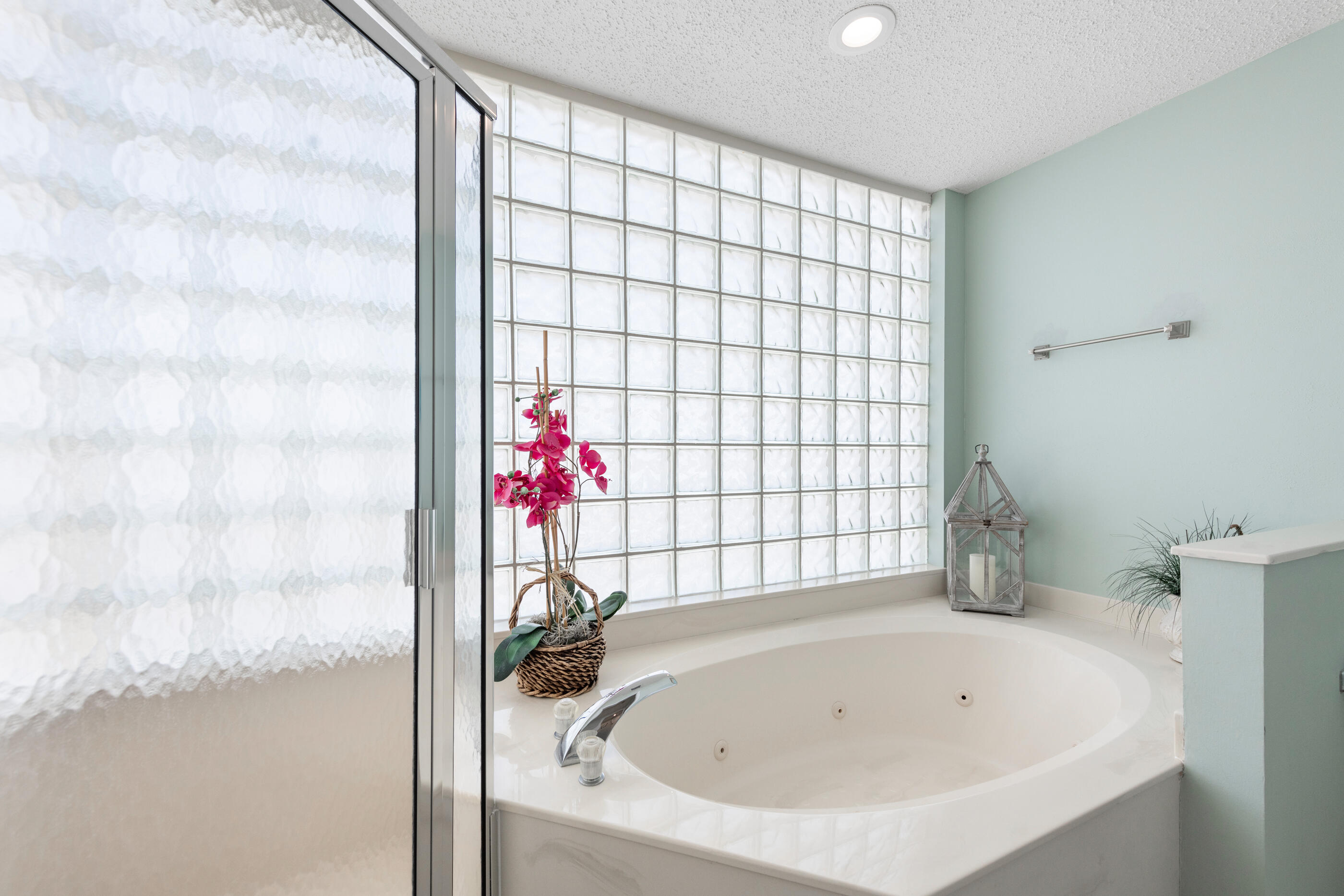 STERLING SANDS CONDO - Residential