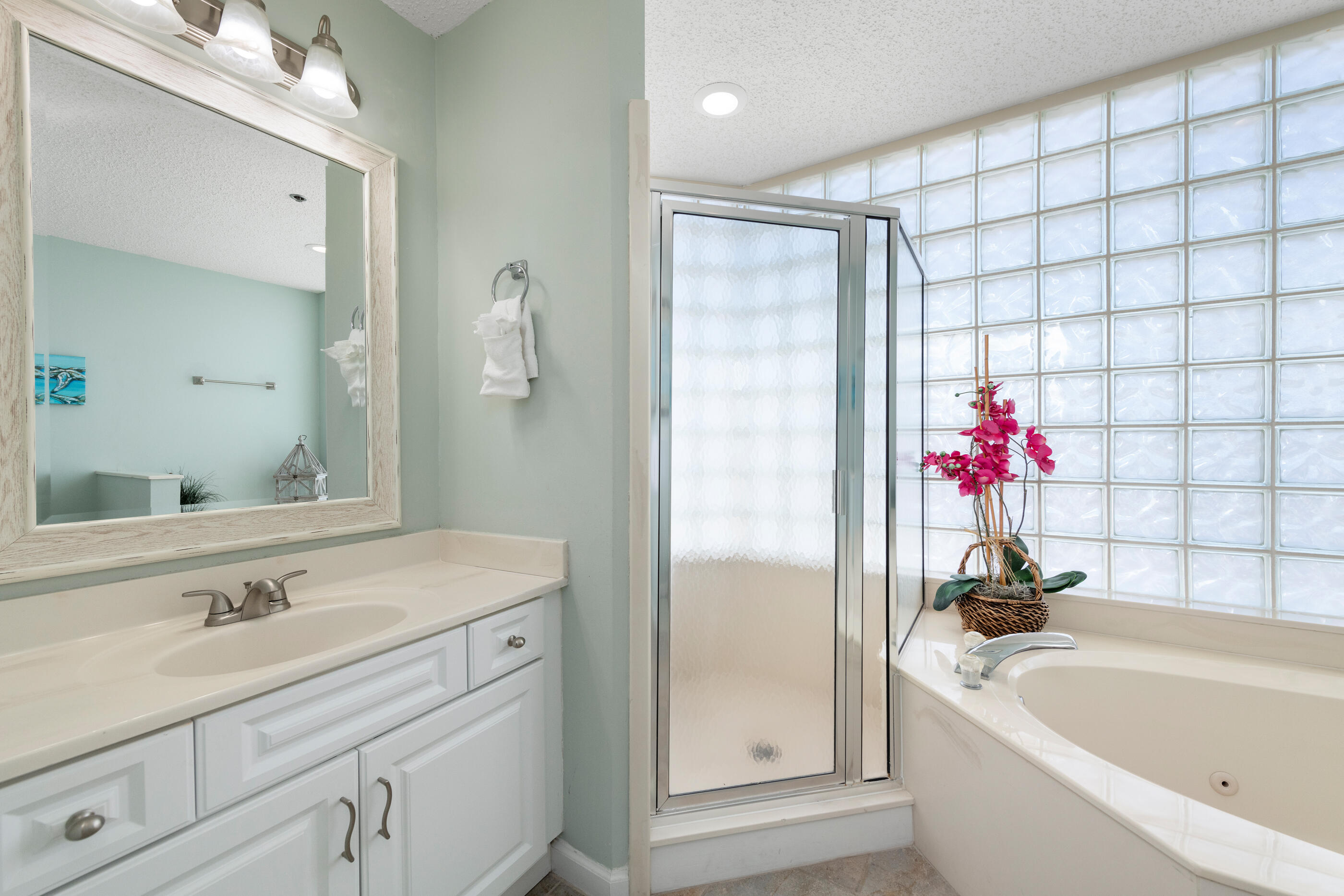 STERLING SANDS CONDO - Residential