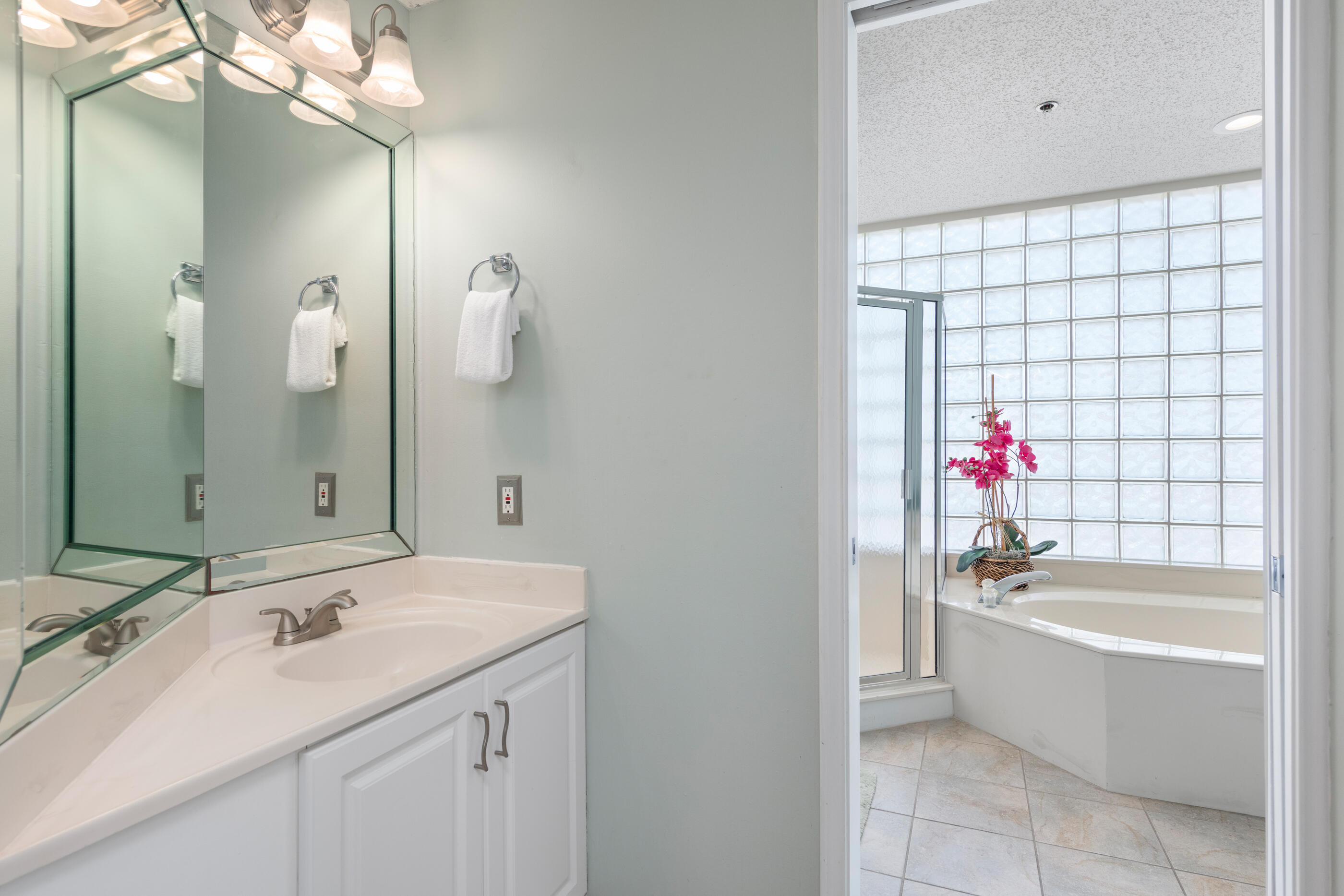 STERLING SANDS CONDO - Residential