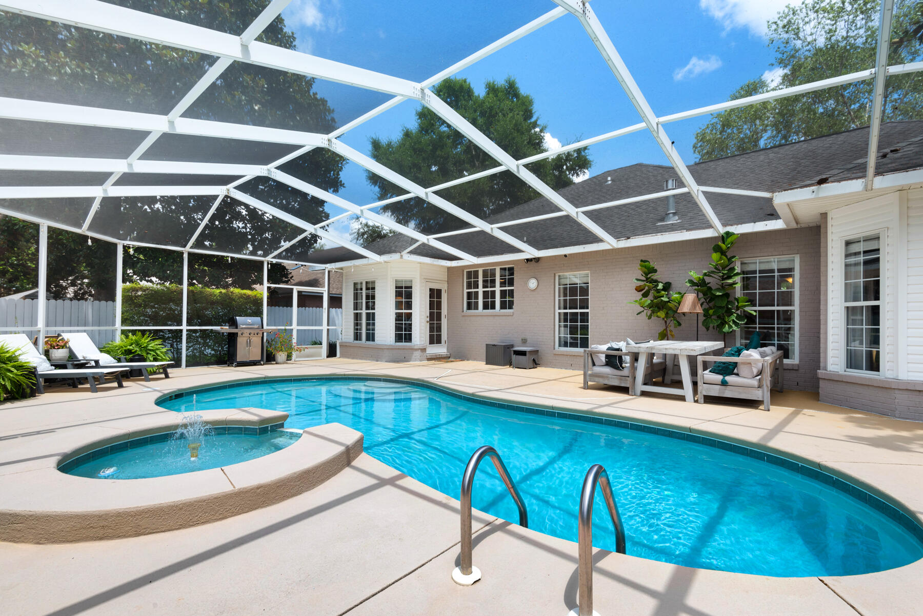 MAGNOLIA FOREST S/D - Residential