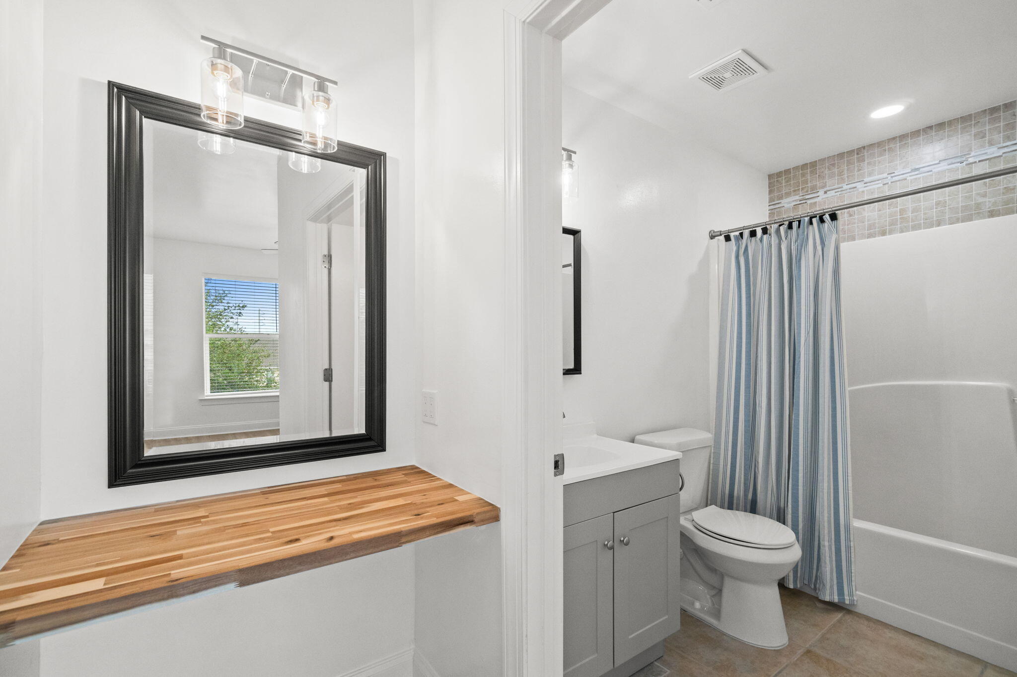 OLD BAY CONDO - Residential