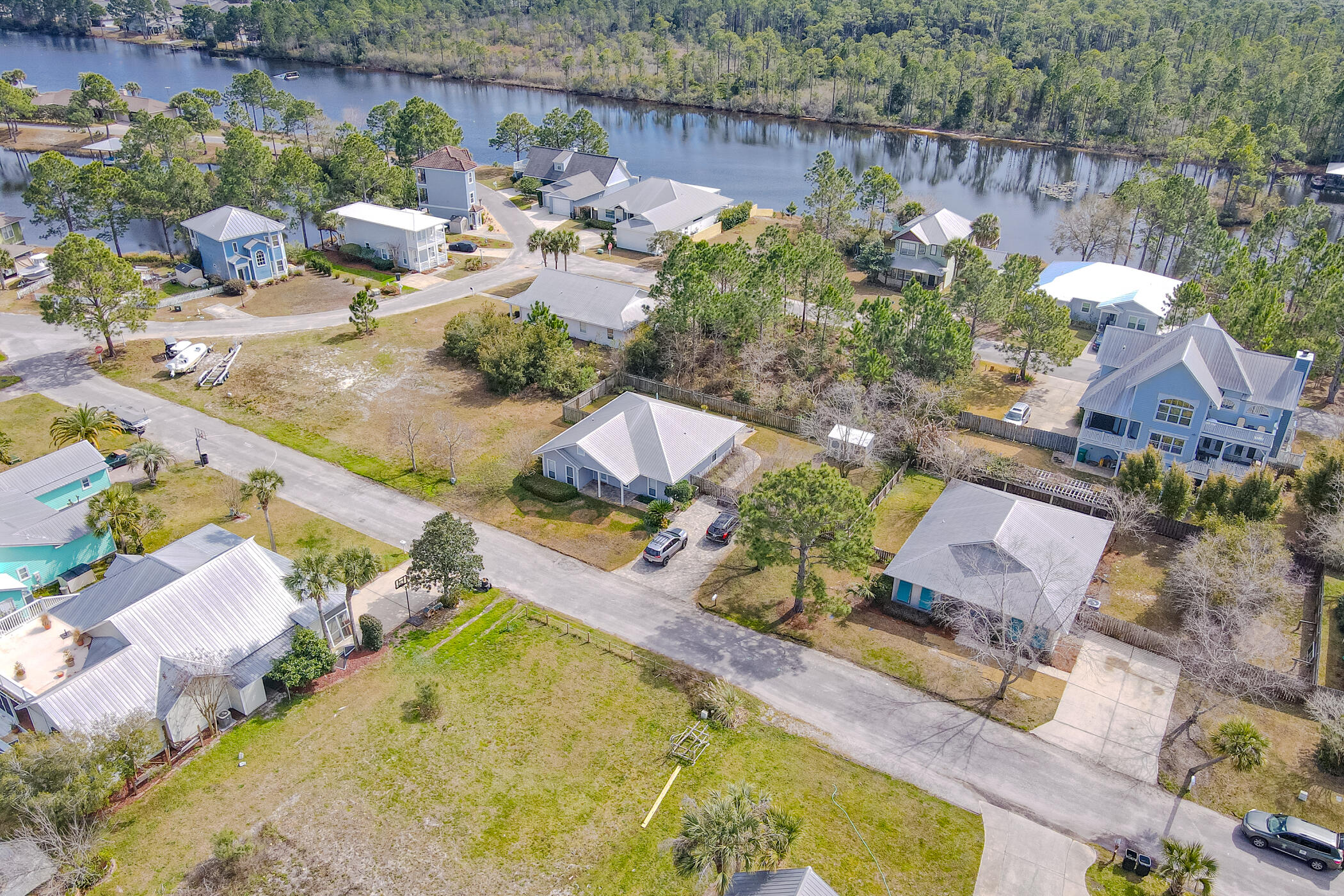 SHORTLINE LAKE ESTATES - Residential