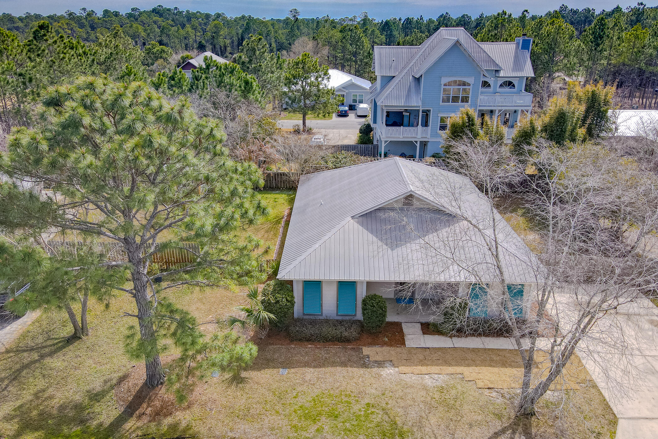 SHORTLINE LAKE ESTATES - Residential