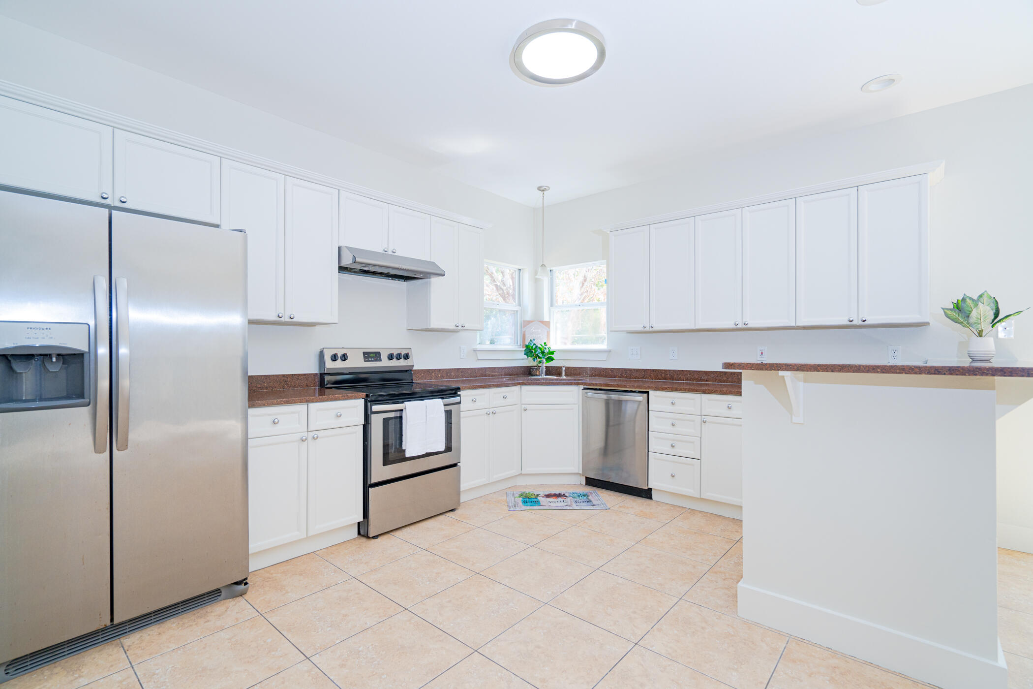 SHORTLINE LAKE ESTATES - Residential