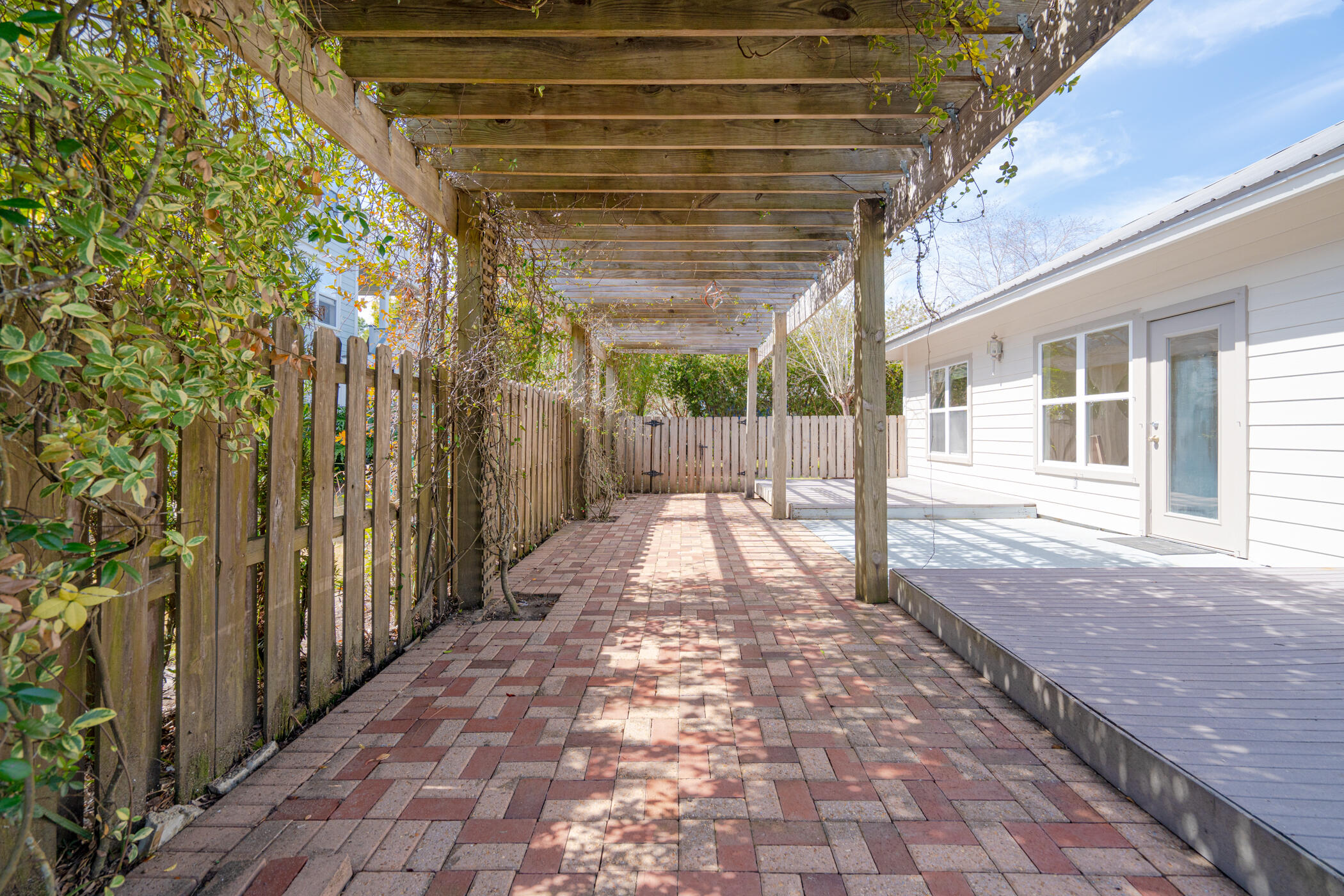 SHORTLINE LAKE ESTATES - Residential