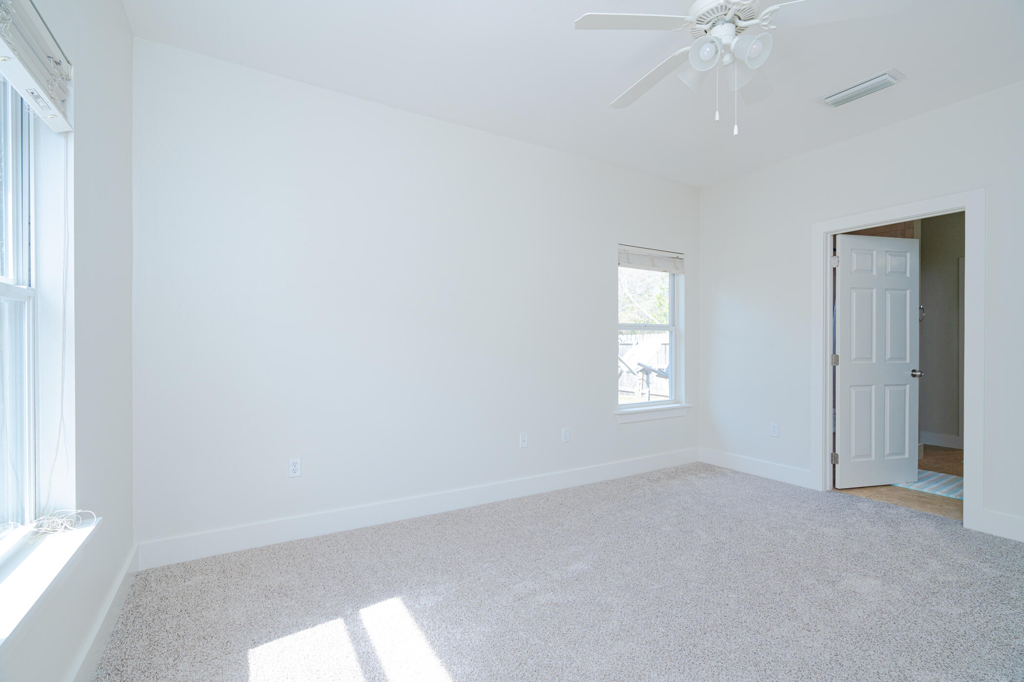 SHORTLINE LAKE ESTATES - Residential