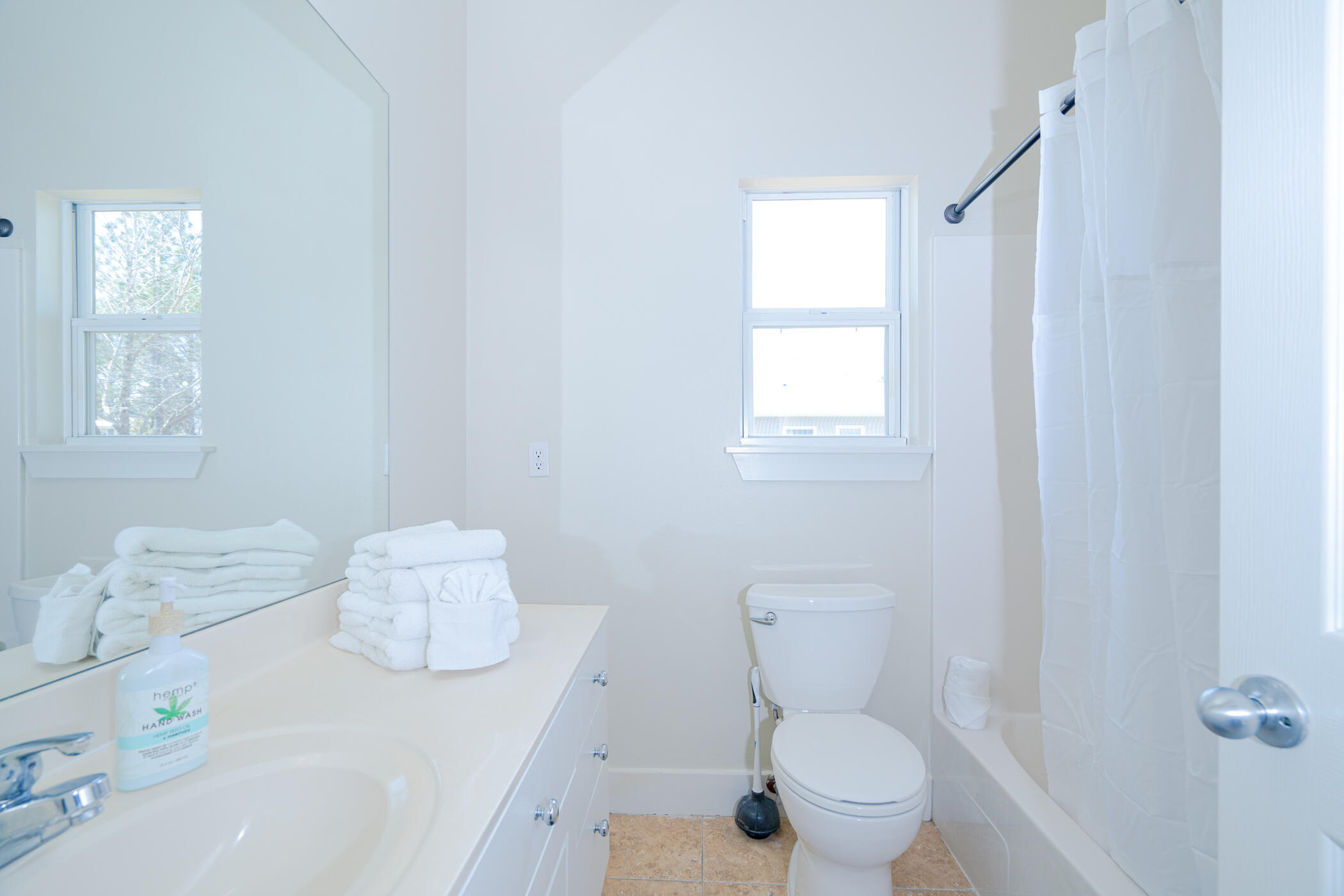 SHORTLINE LAKE ESTATES - Residential