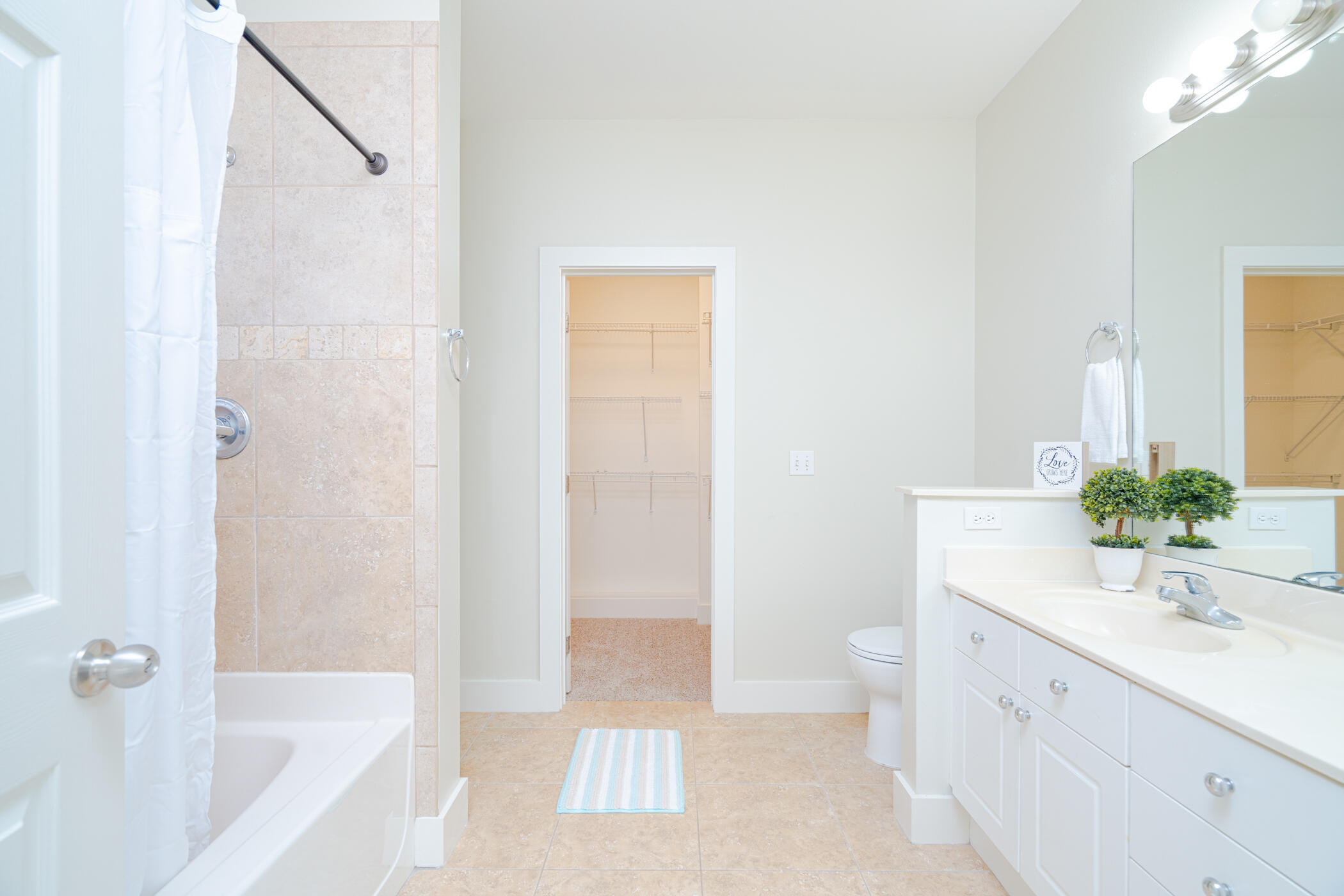 SHORTLINE LAKE ESTATES - Residential