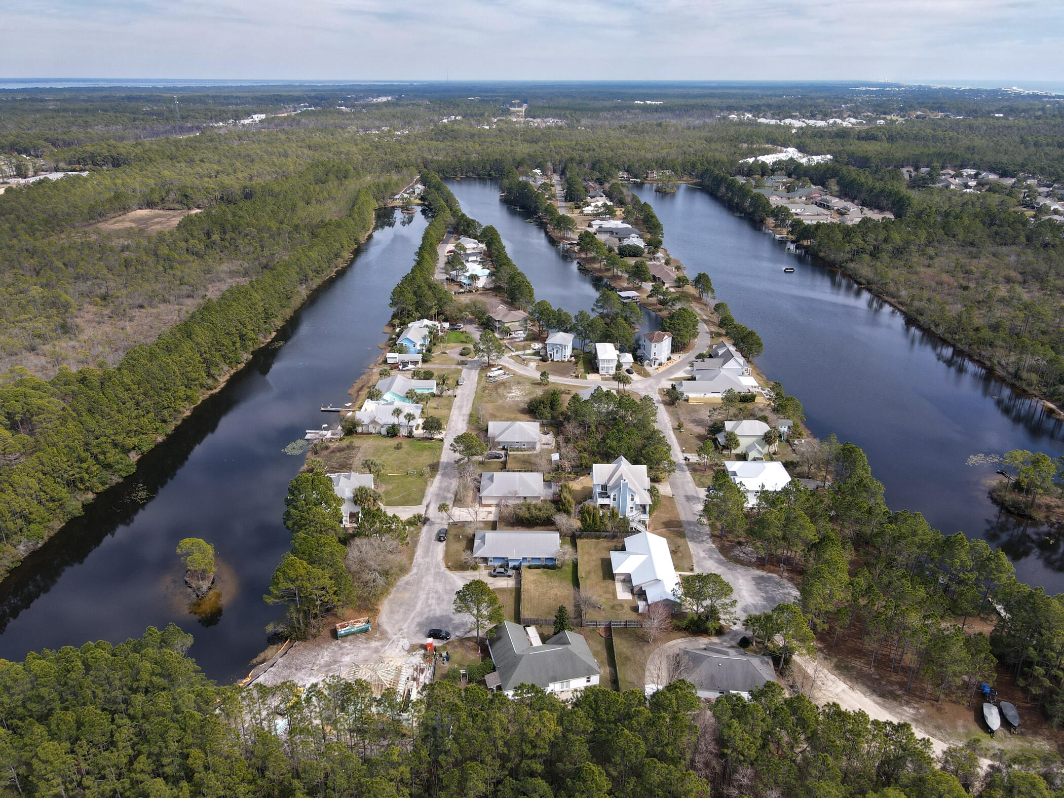 SHORTLINE LAKE ESTATES - Residential
