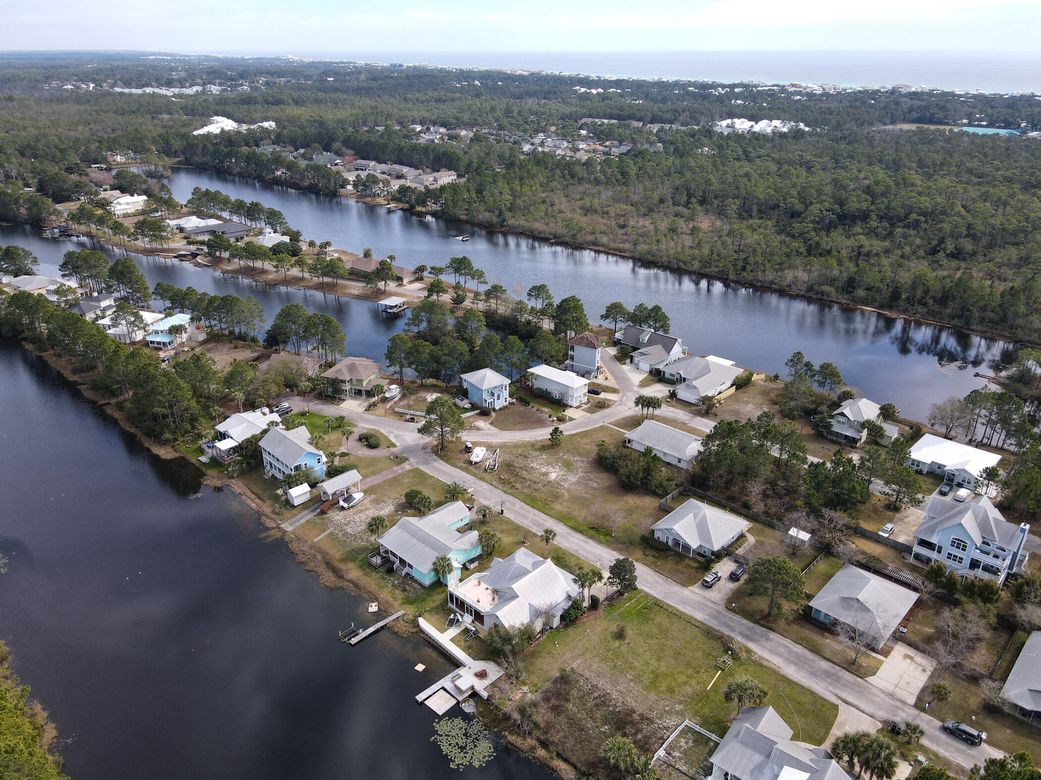 SHORTLINE LAKE ESTATES - Residential