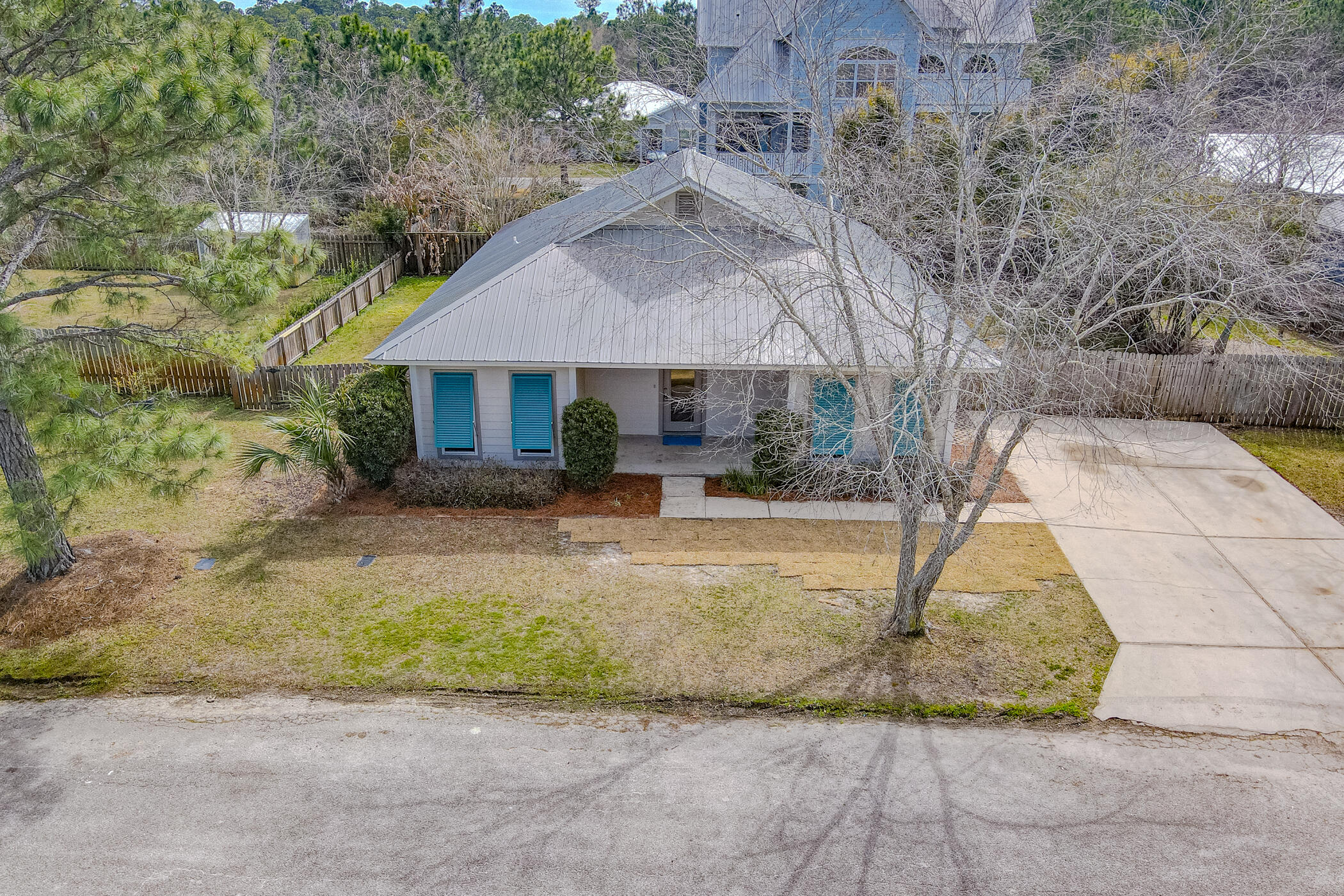 SHORTLINE LAKE ESTATES - Residential