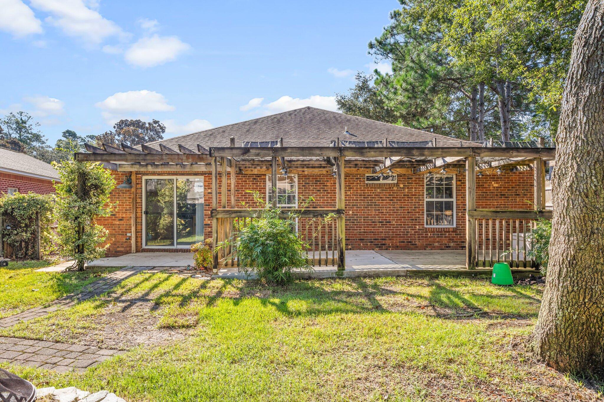 PARKWOOD COVE AT BLUEWATER BAY - Residential Lease