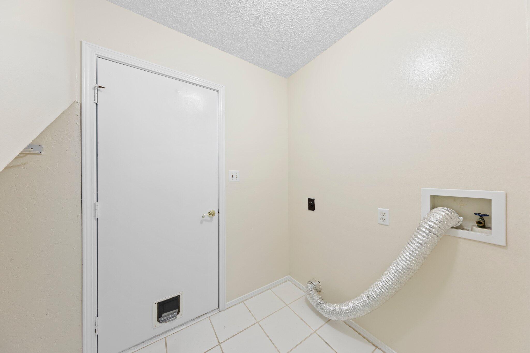 PARKWOOD COVE AT BLUEWATER BAY - Residential Lease