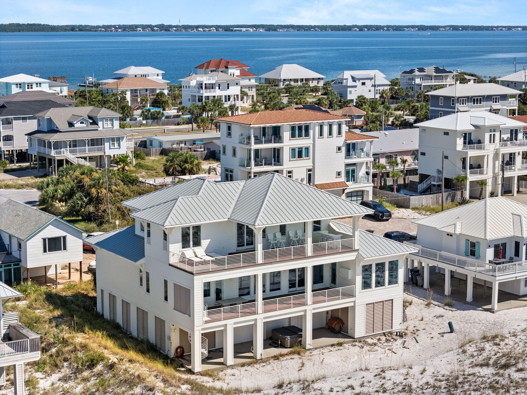 VILLA PRIMERA - Residential