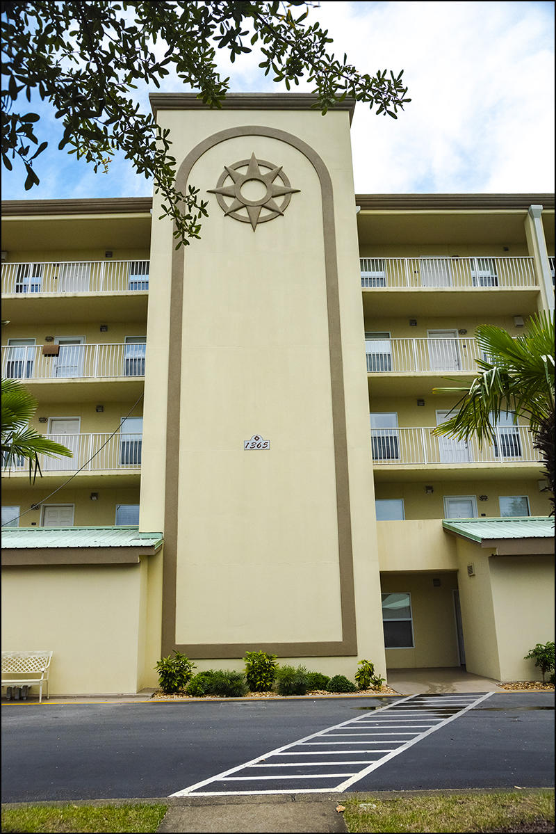 INTERCOASTAL POINTE - Residential