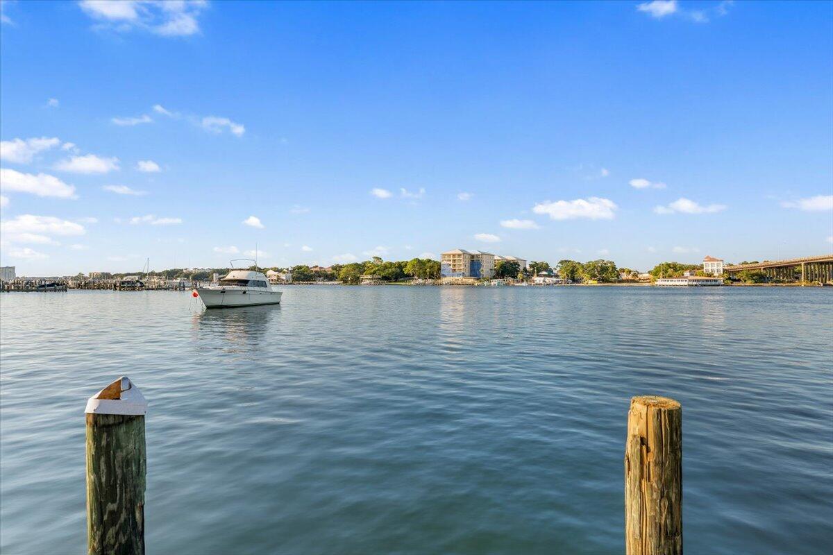 CLIPPER COVE T/H - Residential