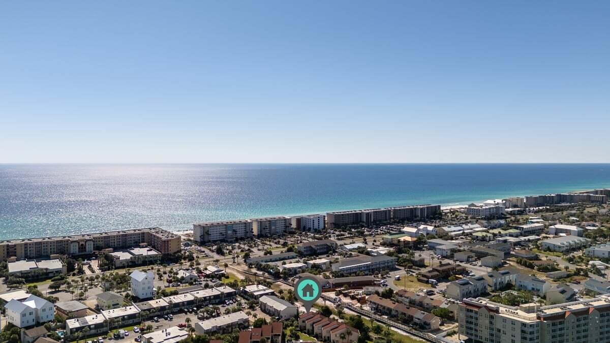 CLIPPER COVE T/H - Residential