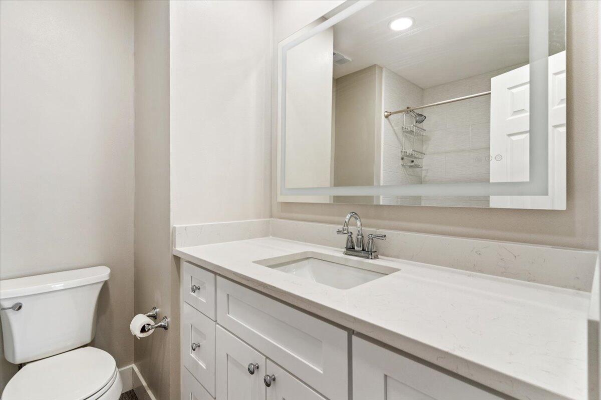 CLIPPER COVE T/H - Residential