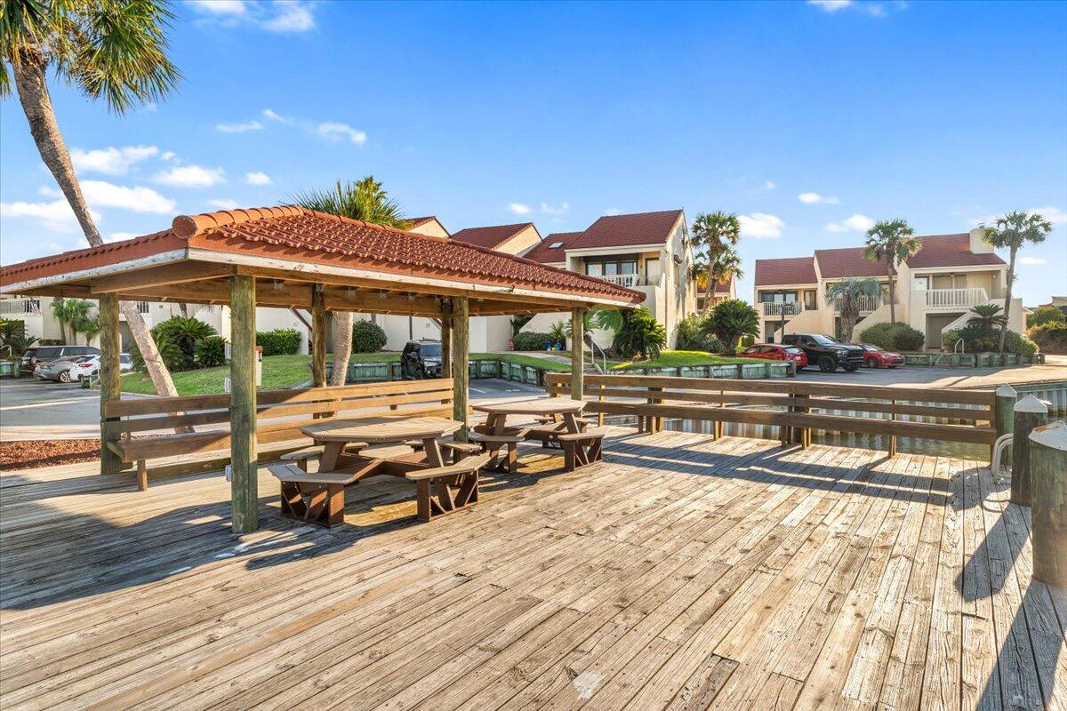 CLIPPER COVE T/H - Residential