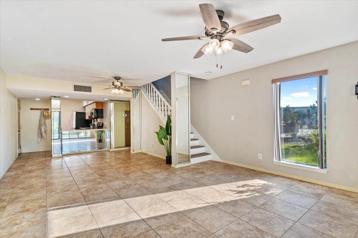 CLIPPER COVE T/H - Residential