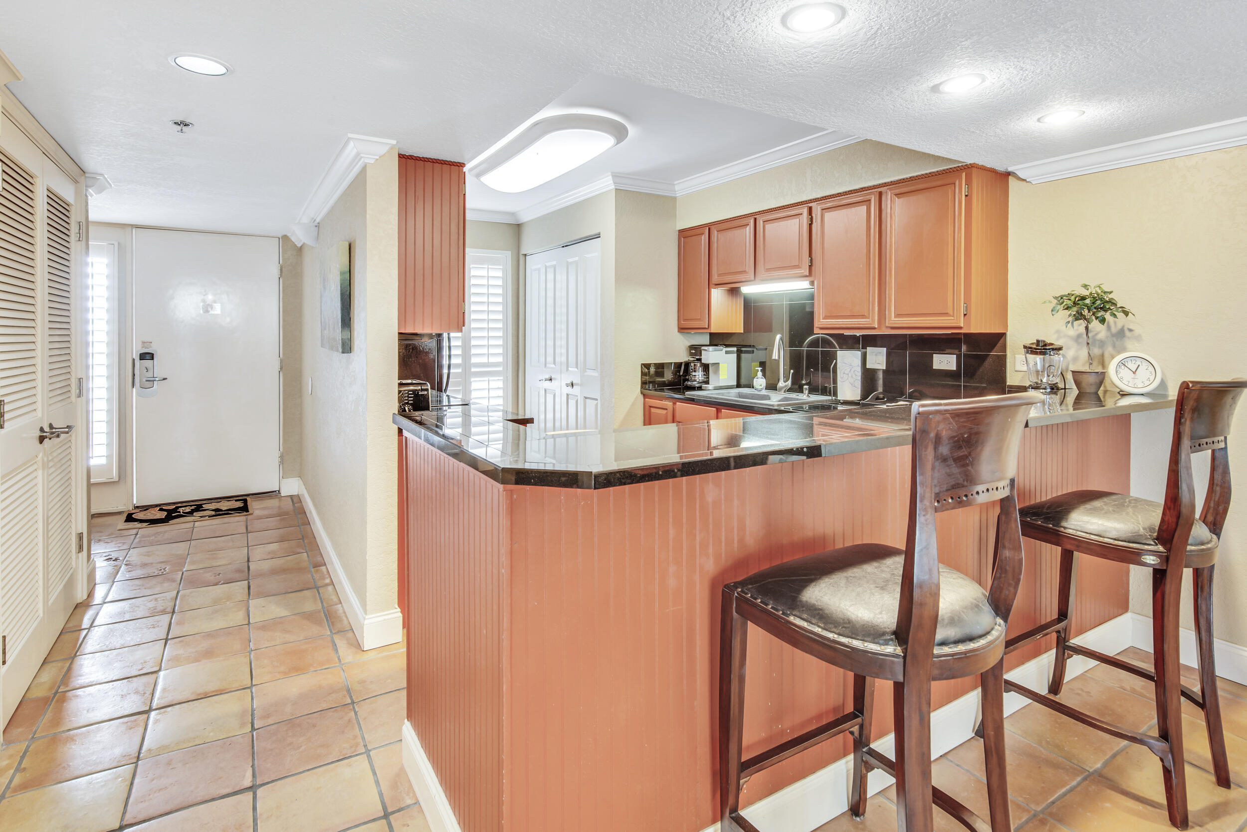 MAINSAIL CONDO PH 1 - Residential