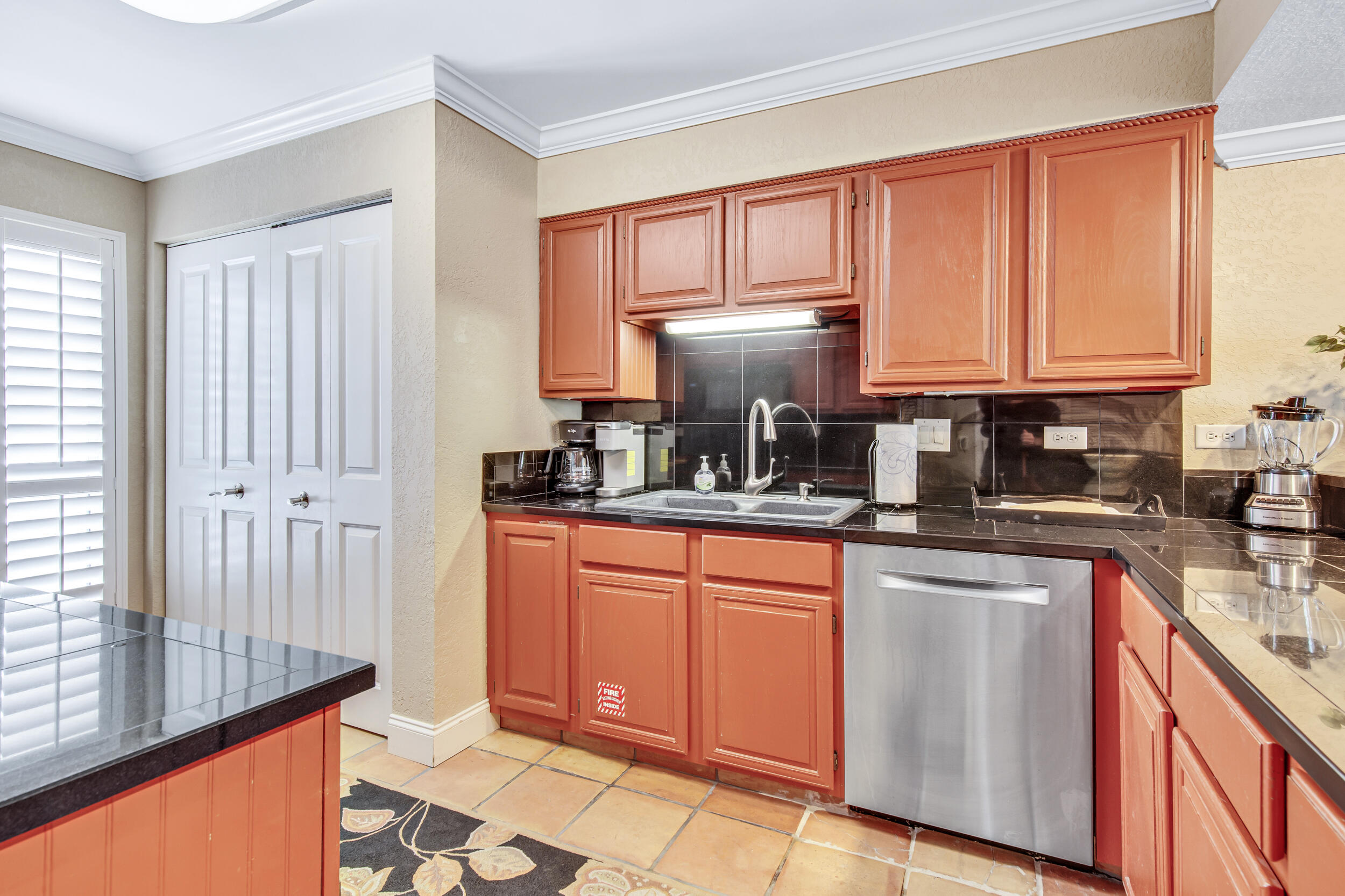 MAINSAIL CONDO PH 1 - Residential