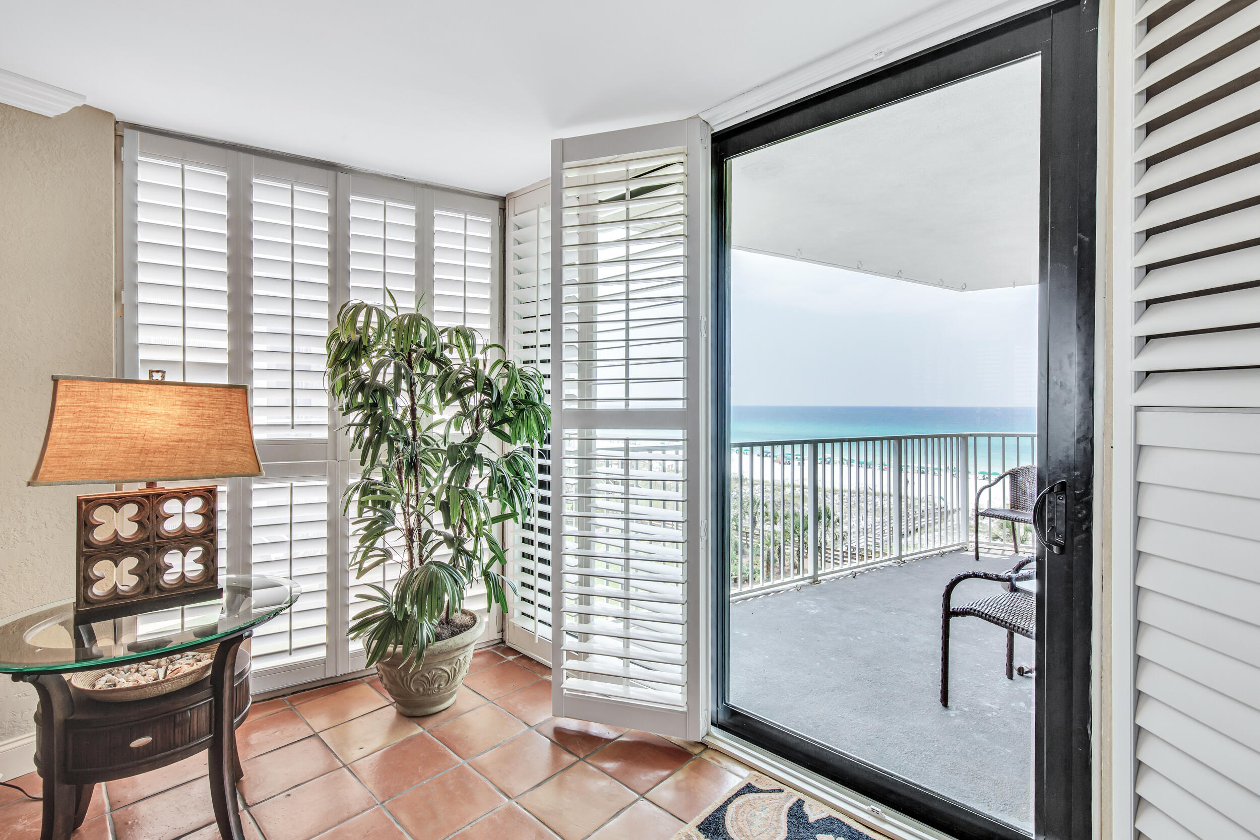 MAINSAIL CONDO PH 1 - Residential