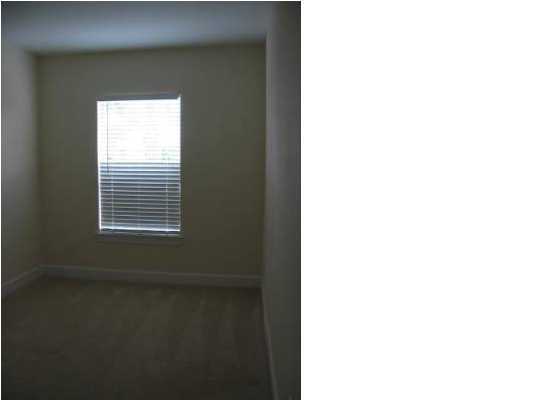 EAGLE BAY - Residential Lease