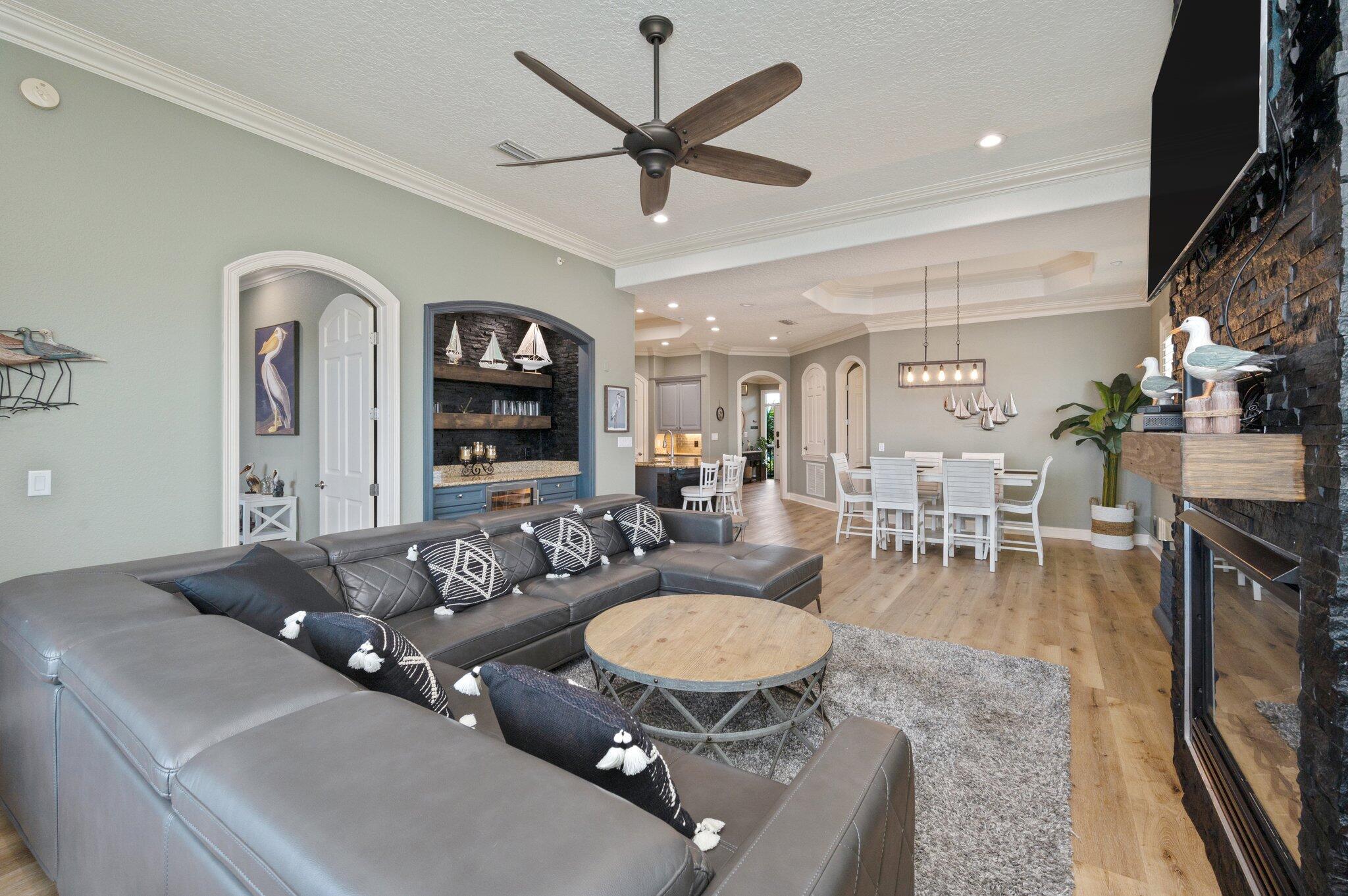 TRANQUIL HARBOR - Residential