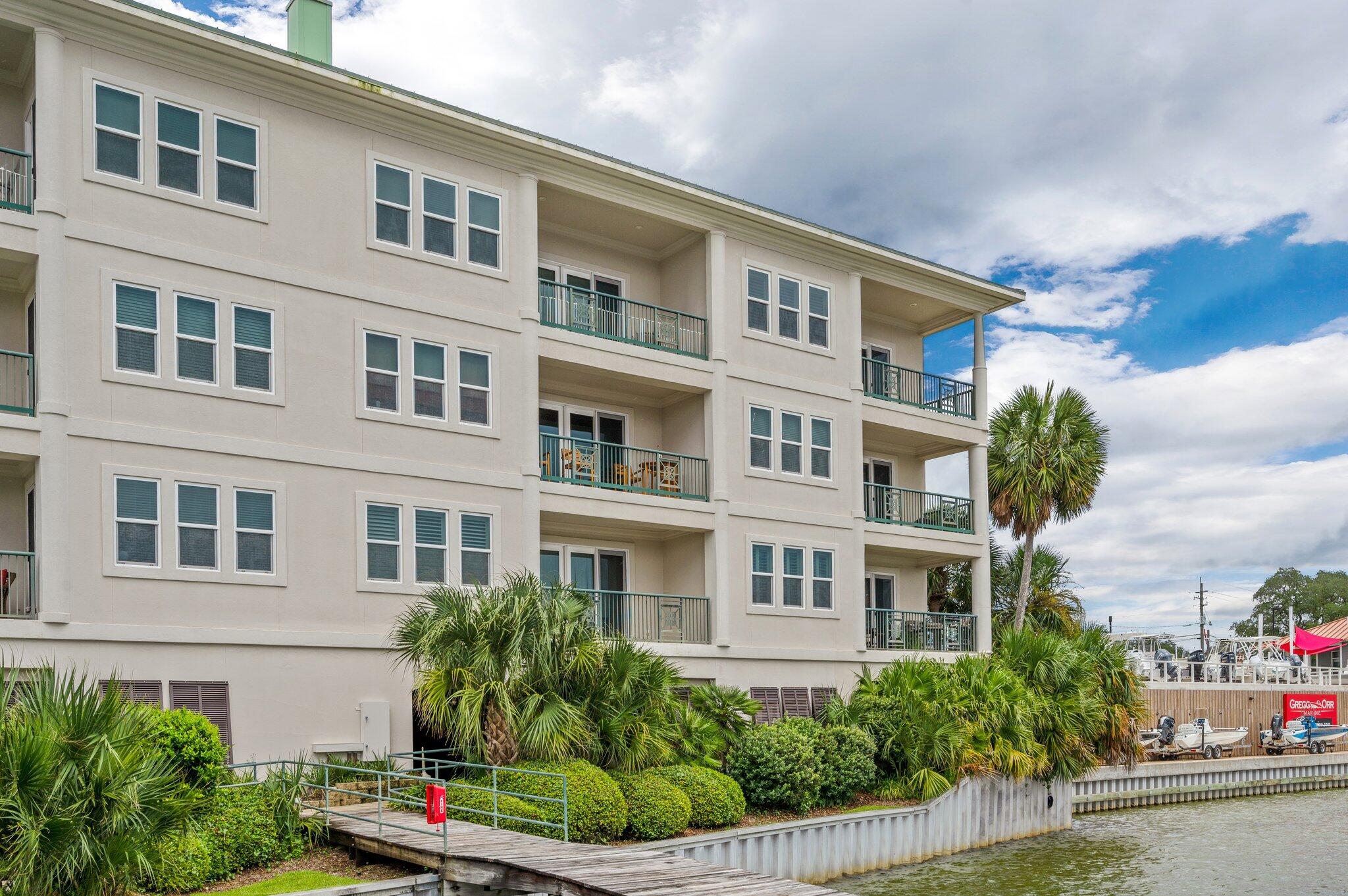 TRANQUIL HARBOR - Residential