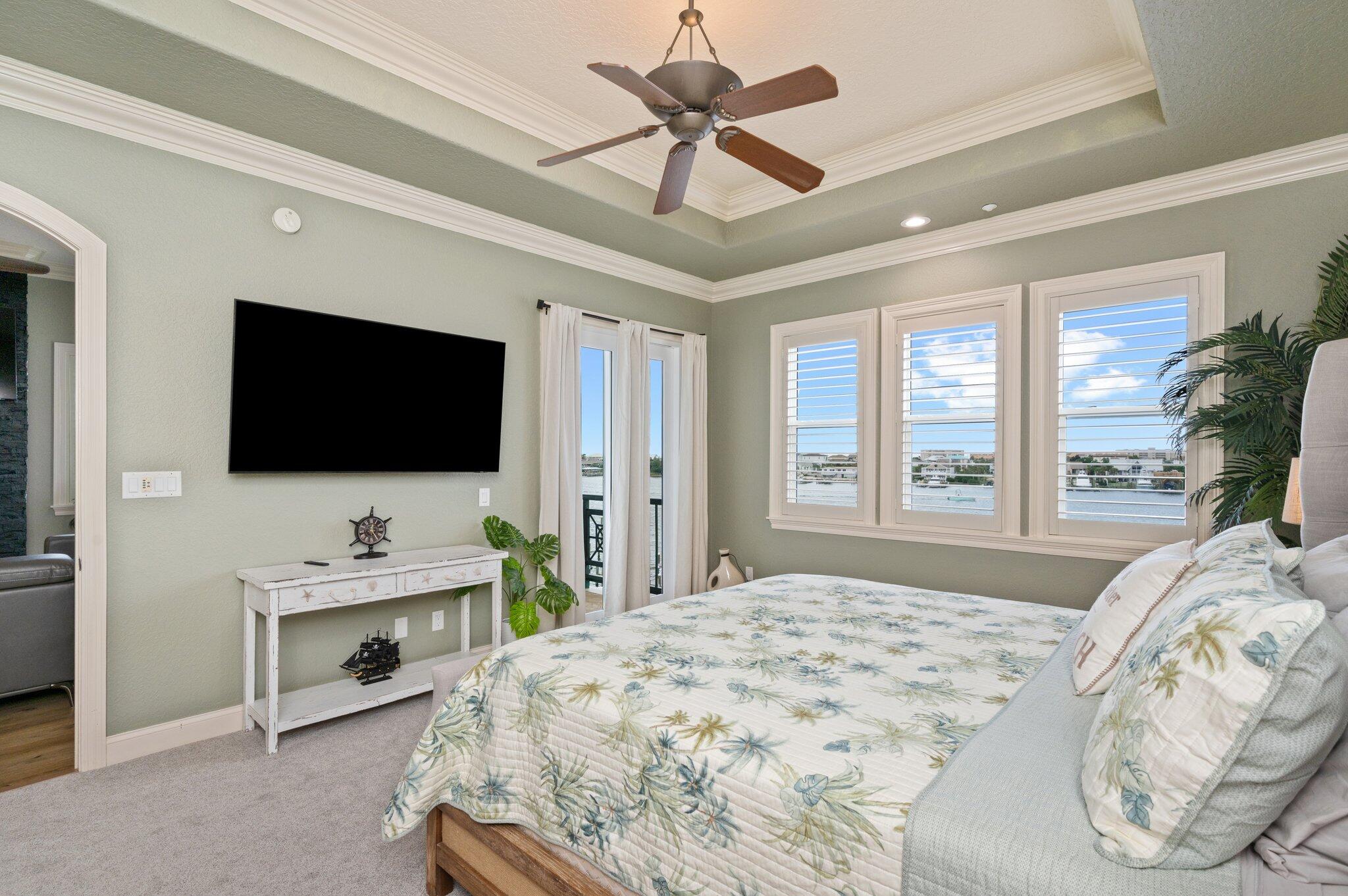 TRANQUIL HARBOR - Residential