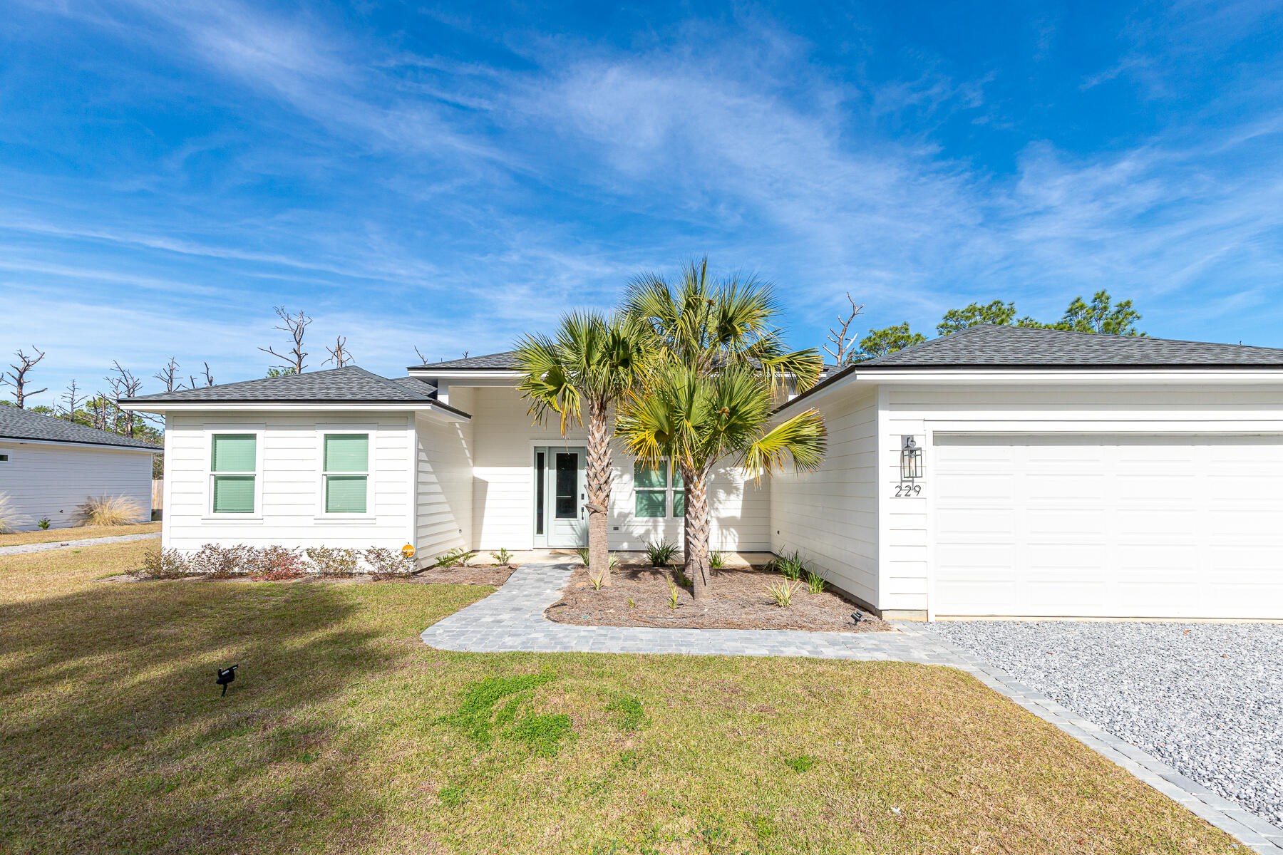 Loral Rd - Residential