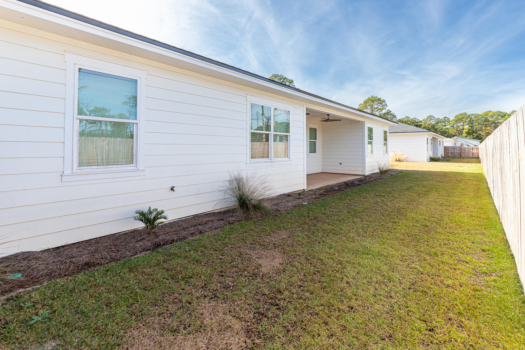 Loral Rd - Residential