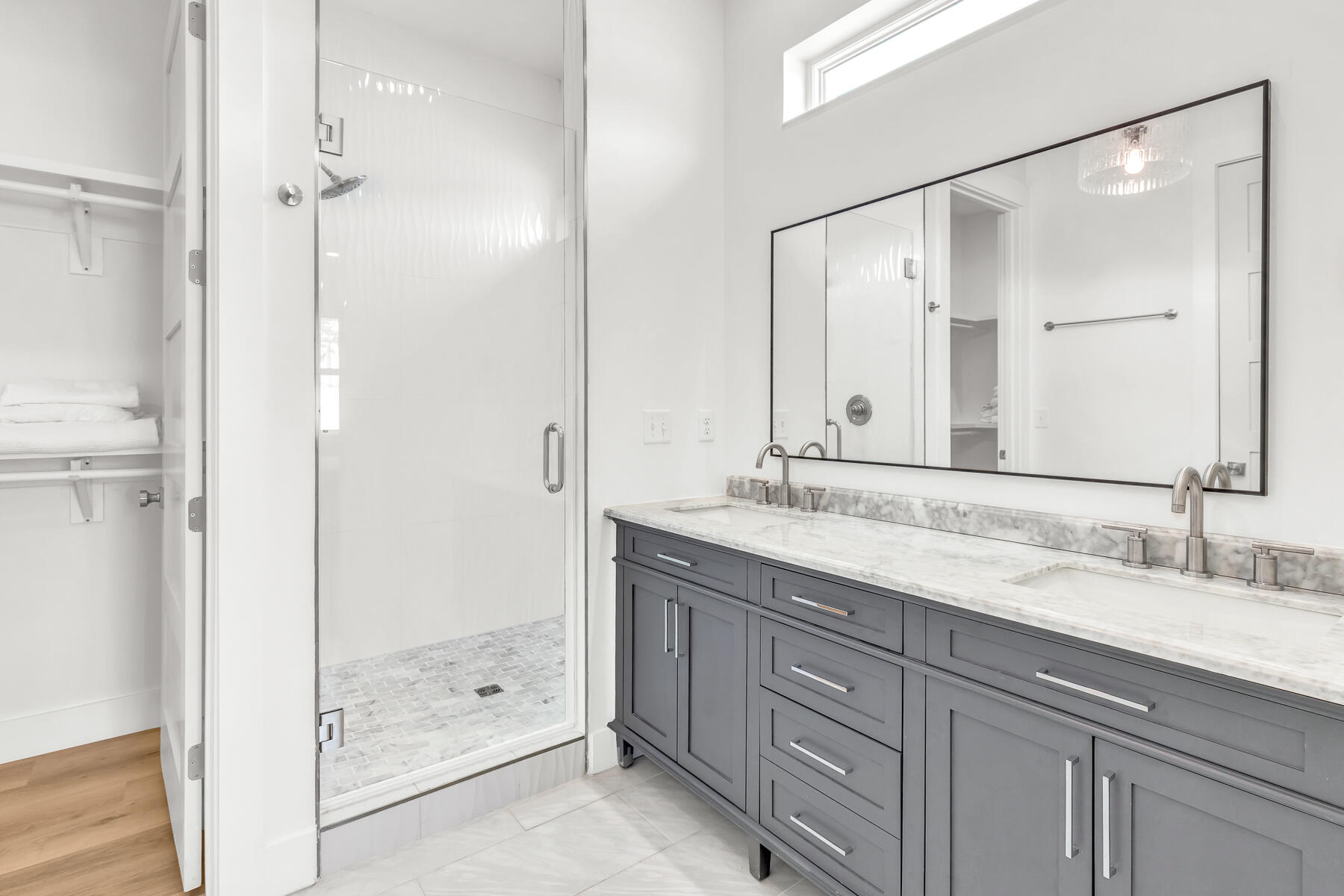 Loral Rd - Residential