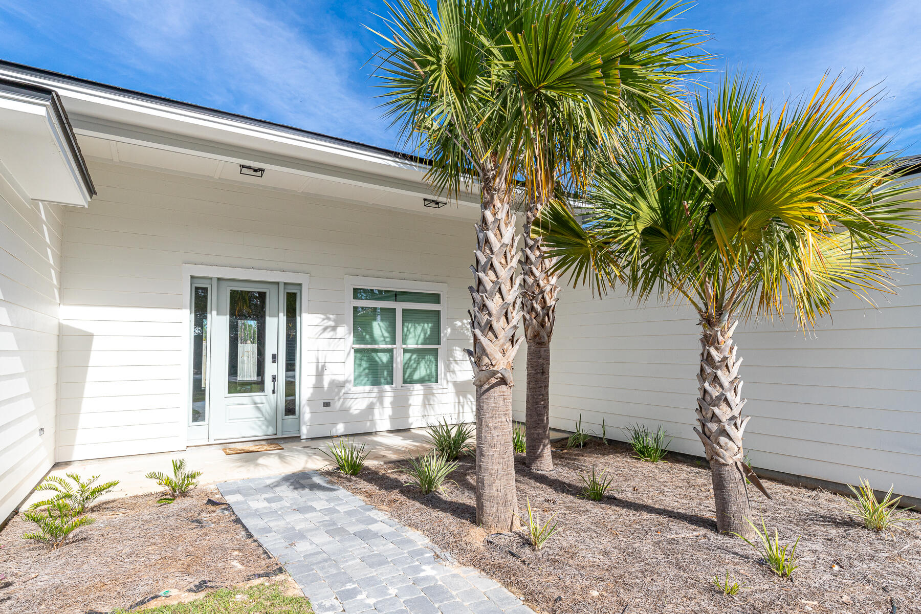 Loral Rd - Residential