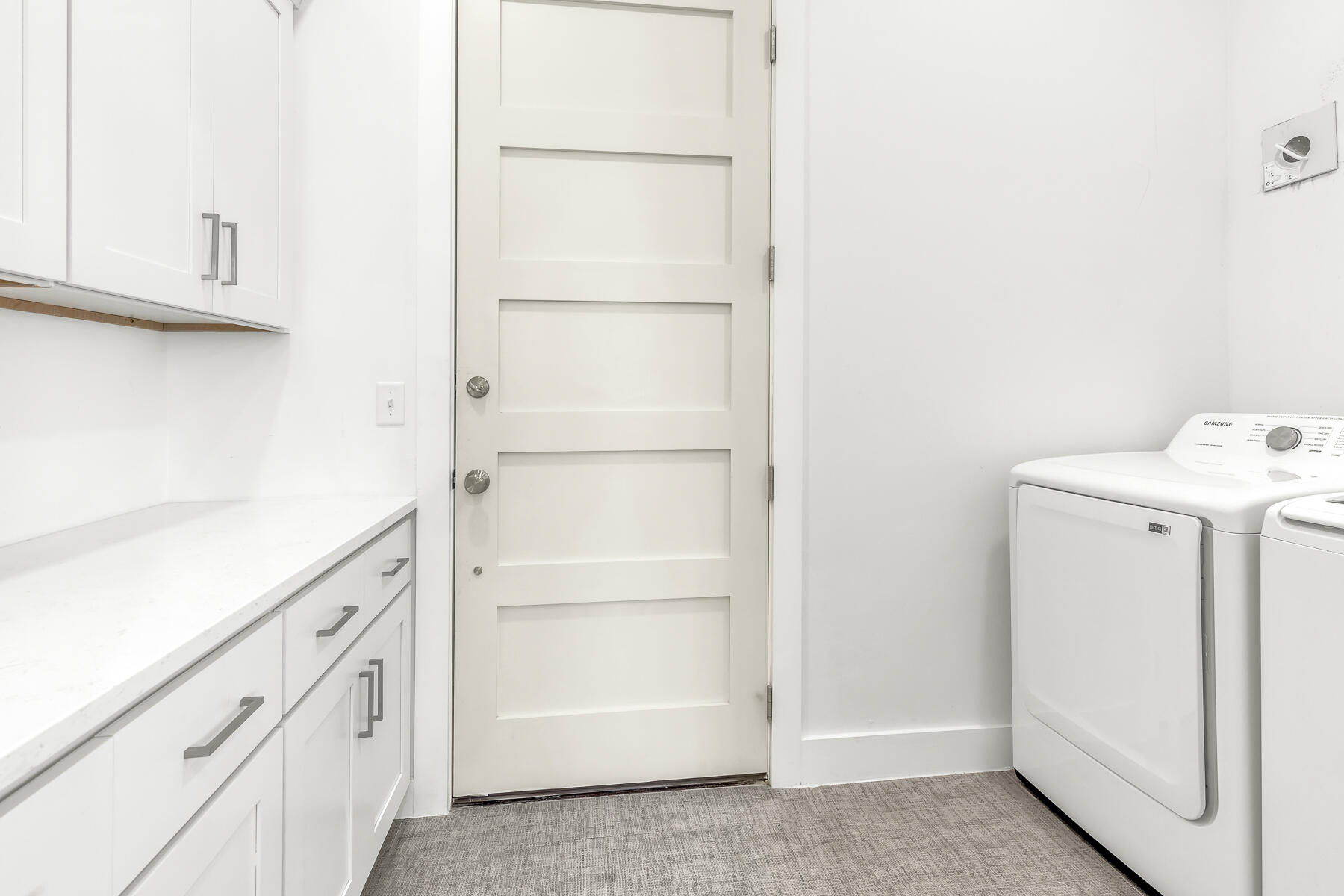 Loral Rd - Residential