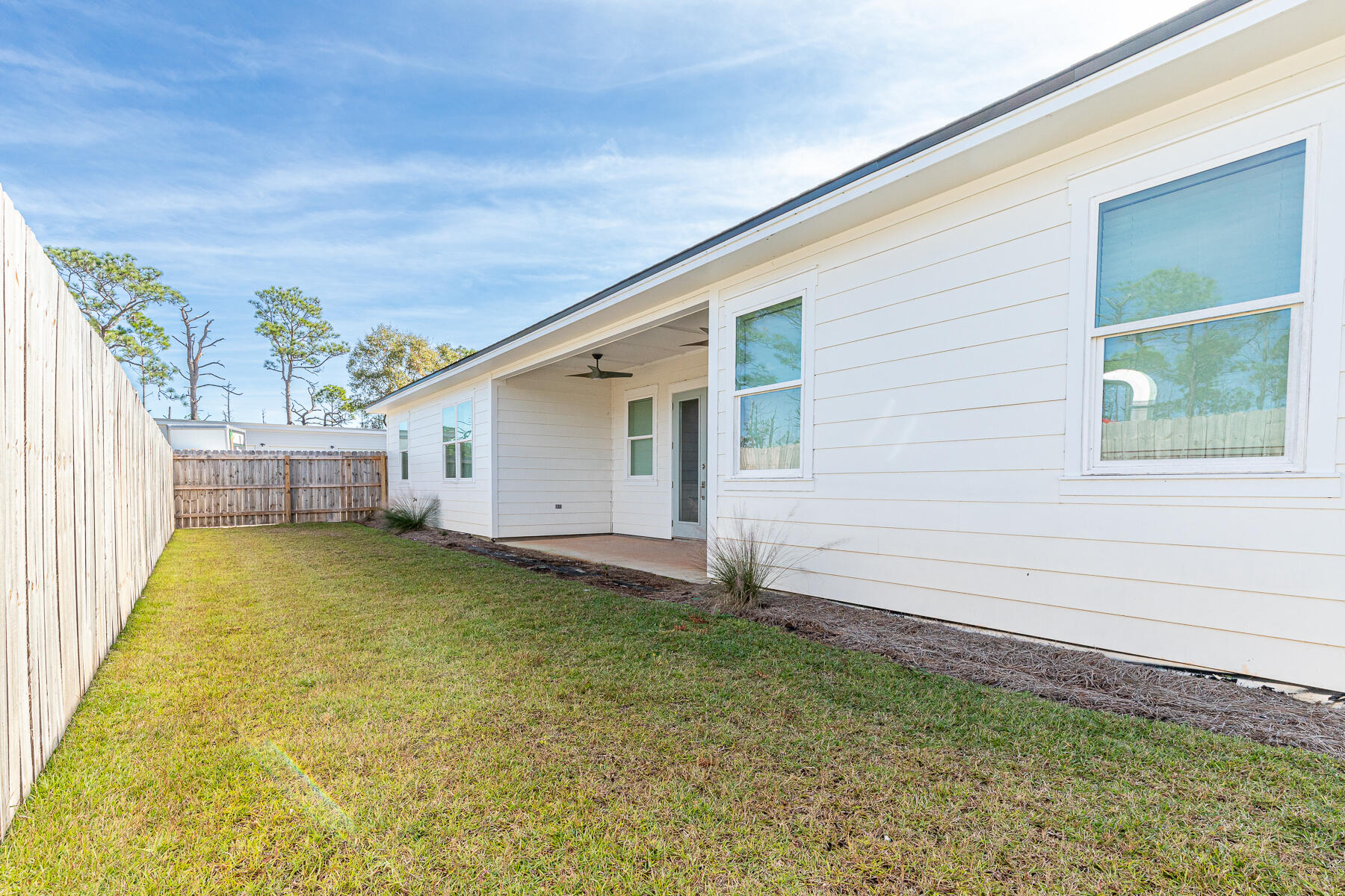 Loral Rd - Residential