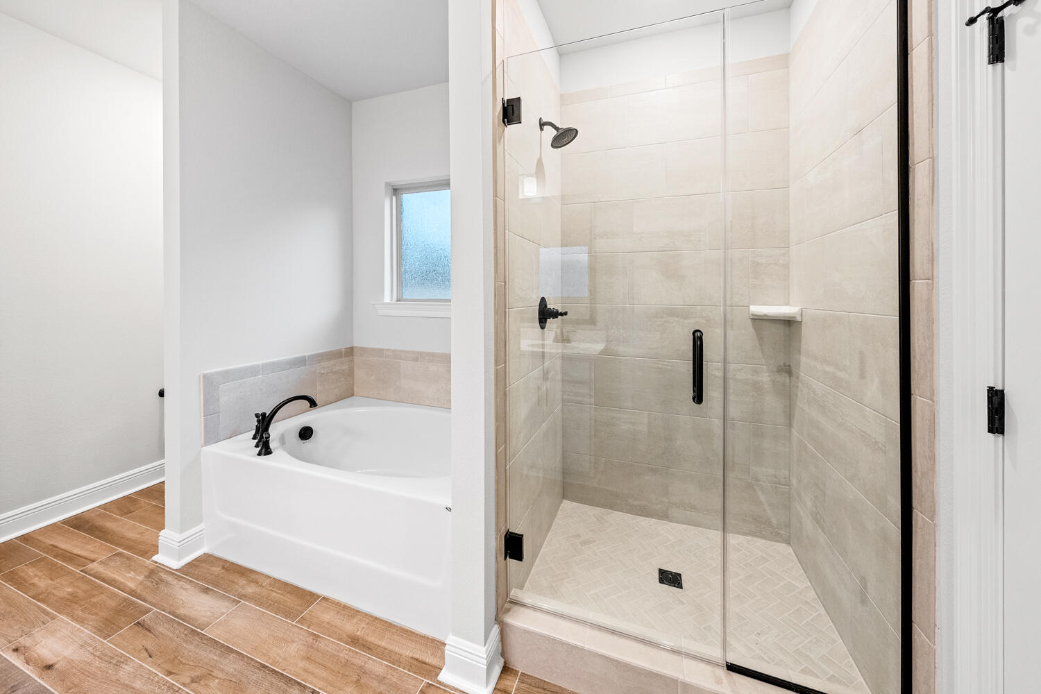 HAMMOCK BAY - BIRD SONG - Residential