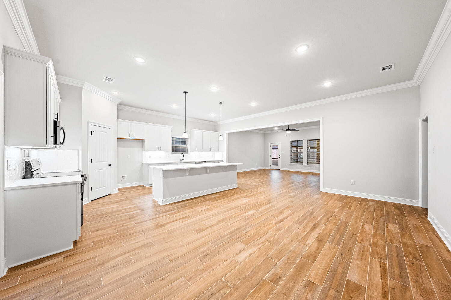 HAMMOCK BAY - BIRD SONG - Residential