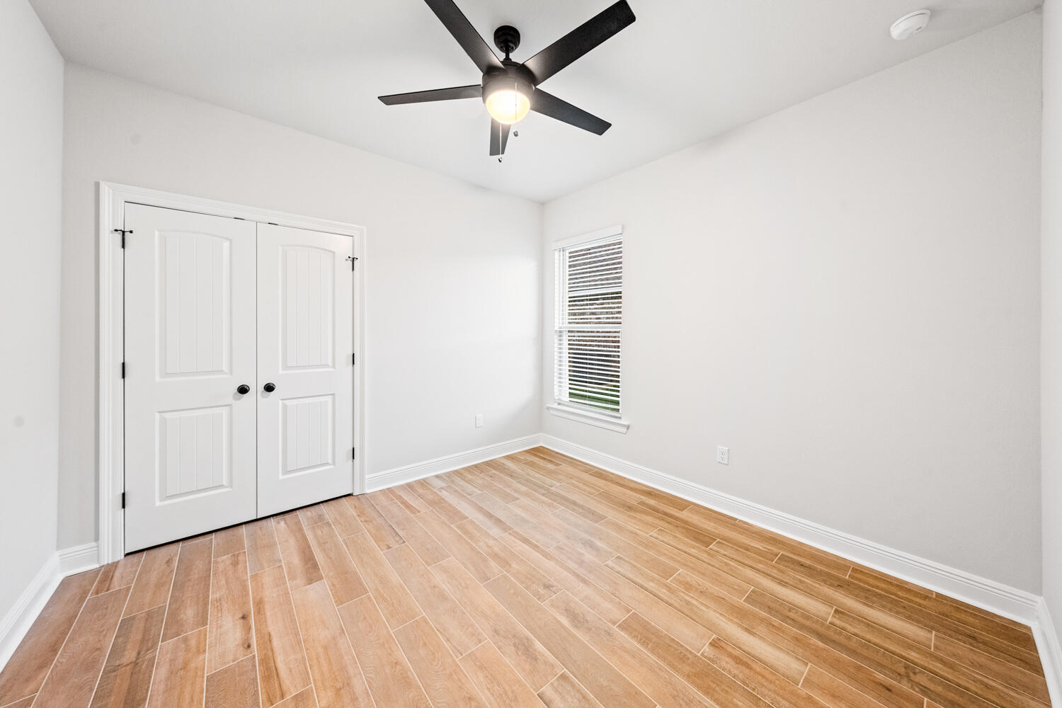 HAMMOCK BAY - BIRD SONG - Residential