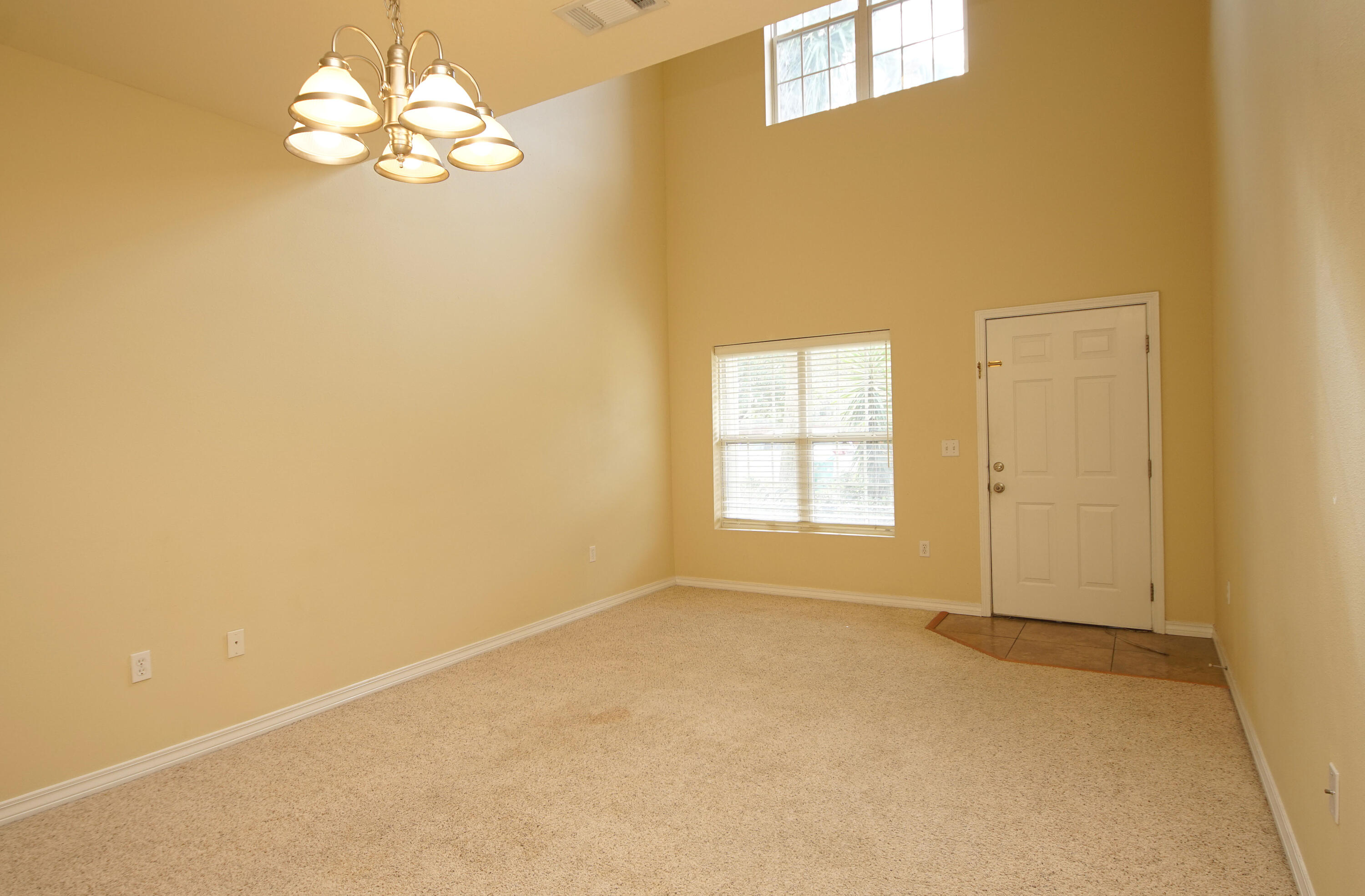 MERIDIAN SQUARE TOWNHOMES - Residential